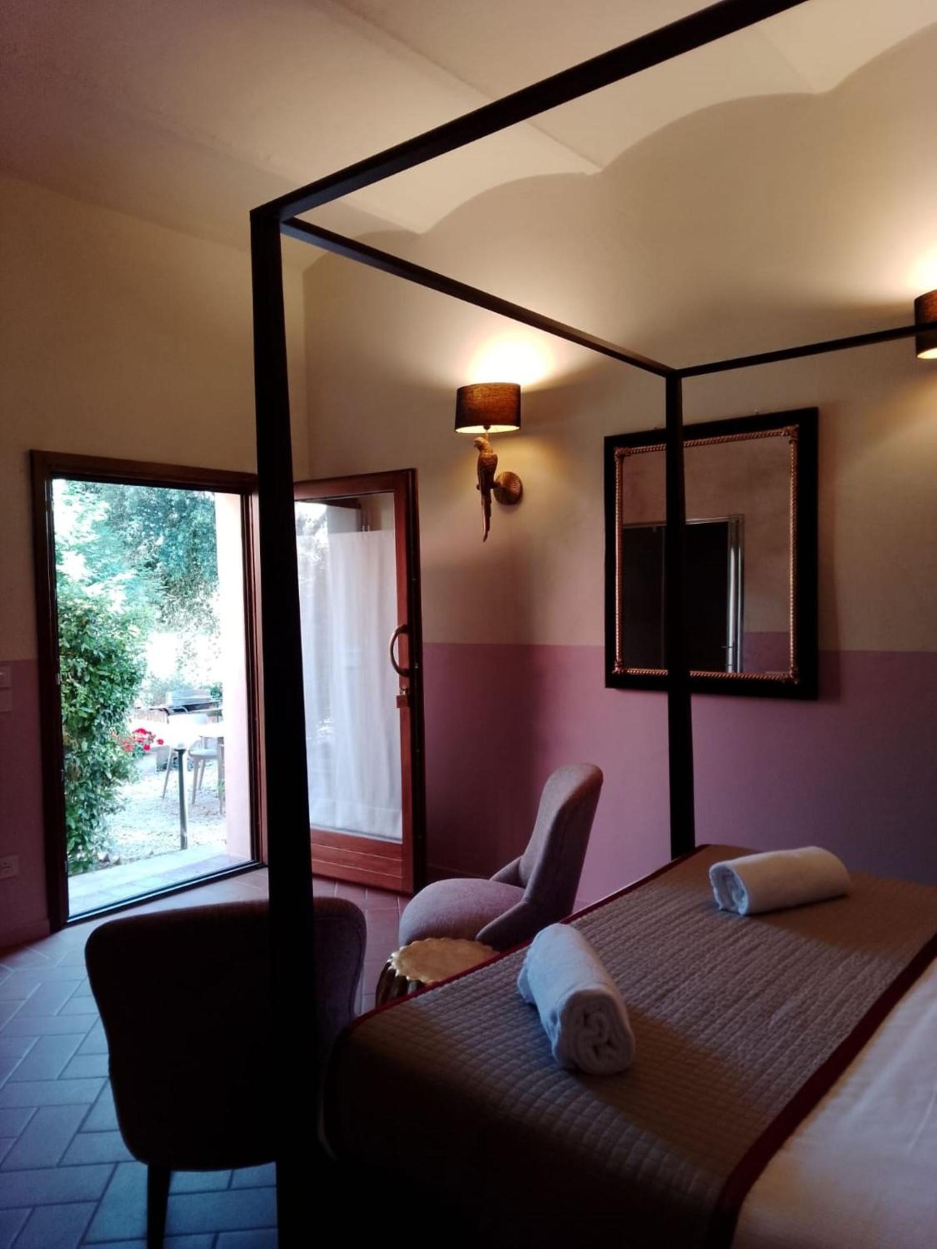 Deluxe Room - Photo 1