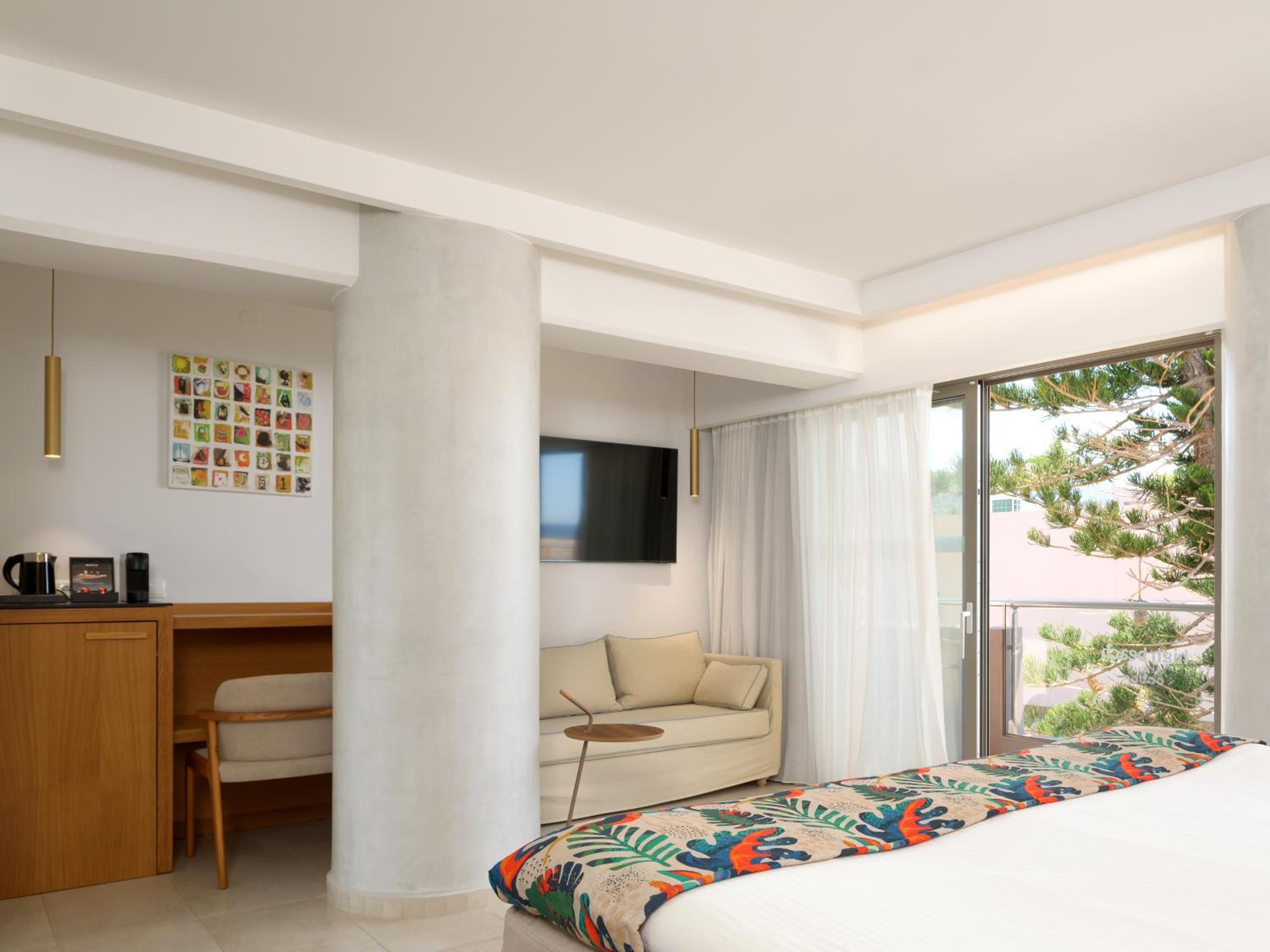 Aqua Marine Junior Suite with Sea View - Photo 7