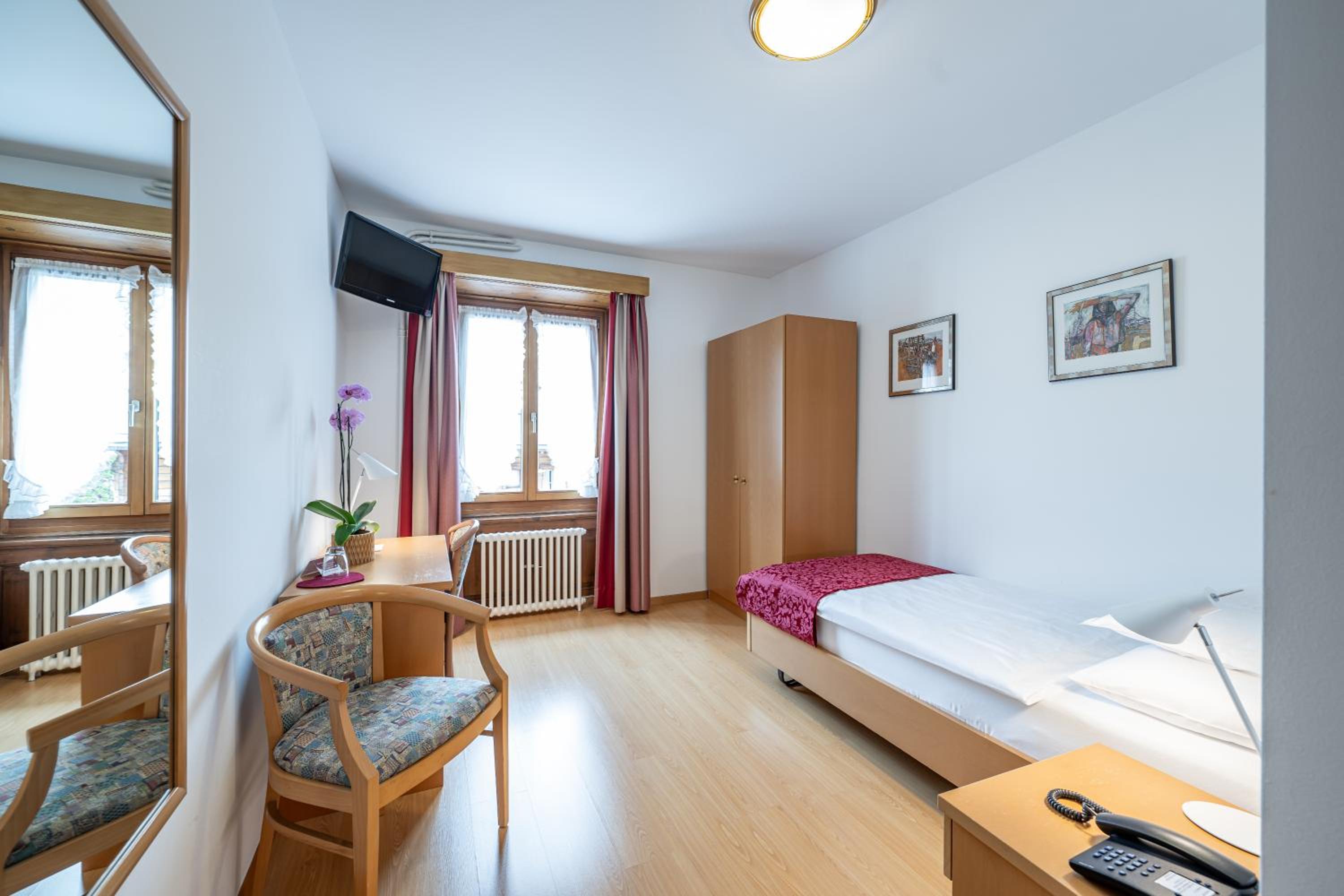 Standard Single Room photo 2