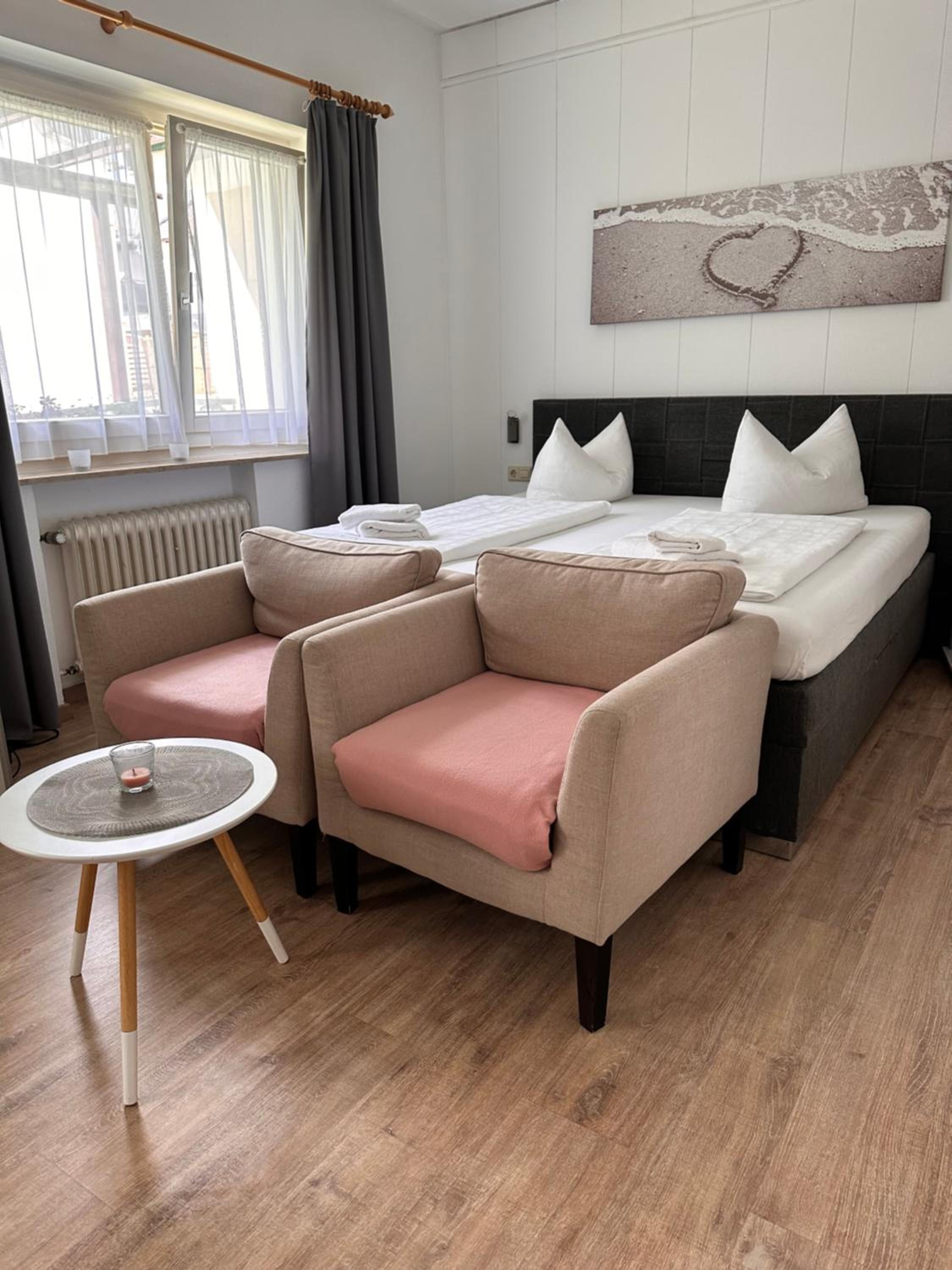 Apartment with Terrace - Photo 1