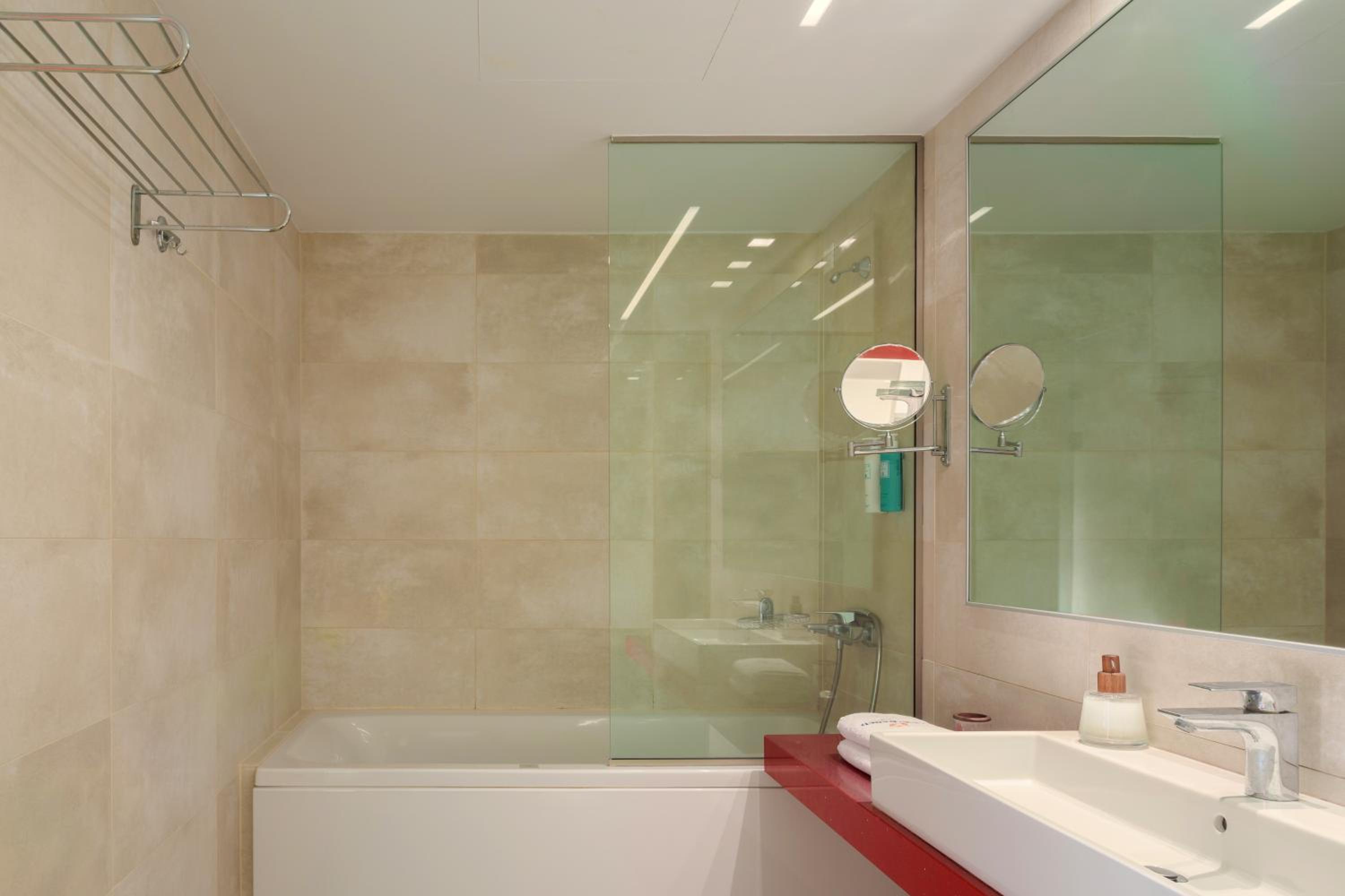 Diamond Suite Beach Front - Photo 10