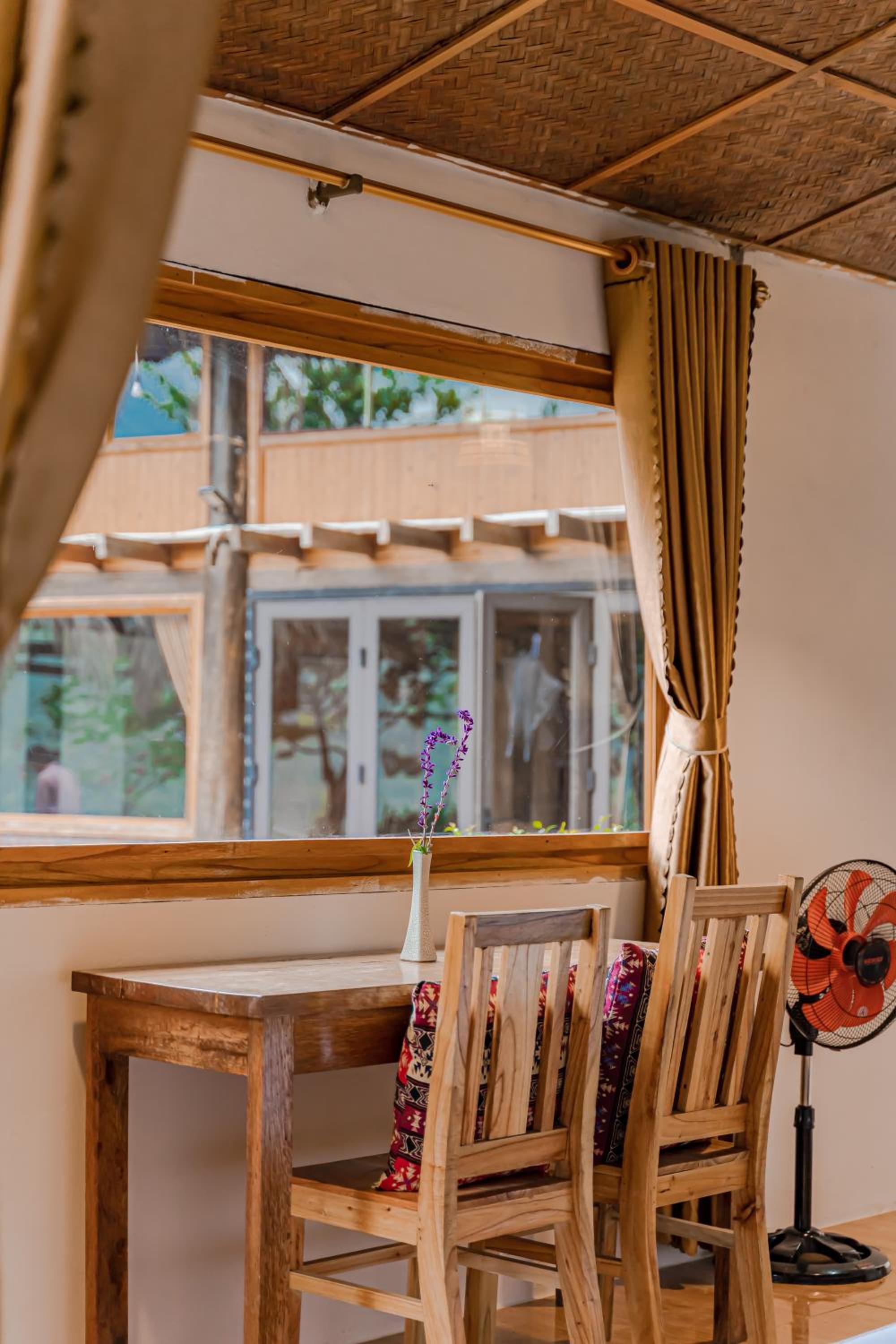 Family Room With Garden View photo 1