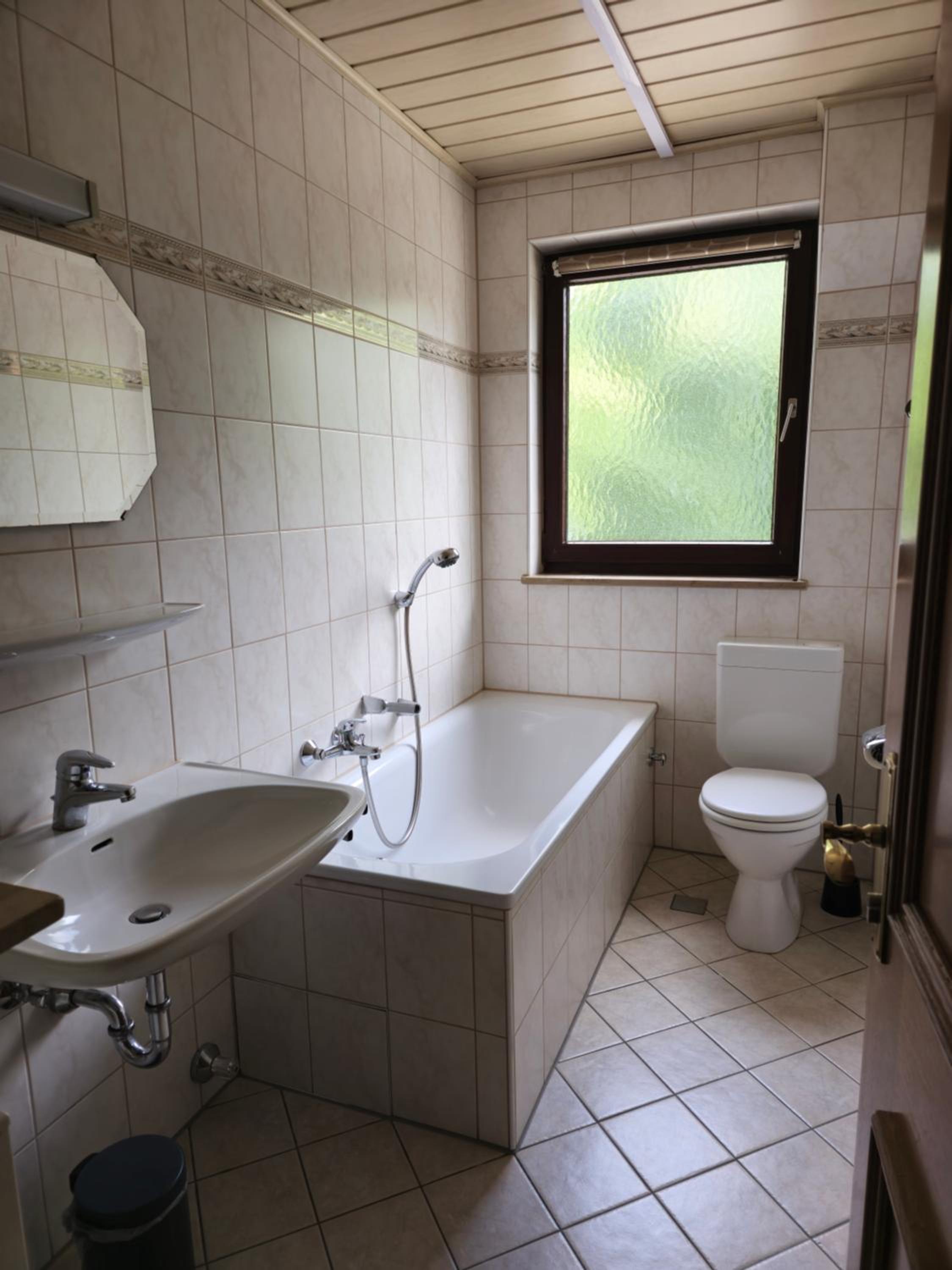 Single Room with Private External Bathroom photo 2