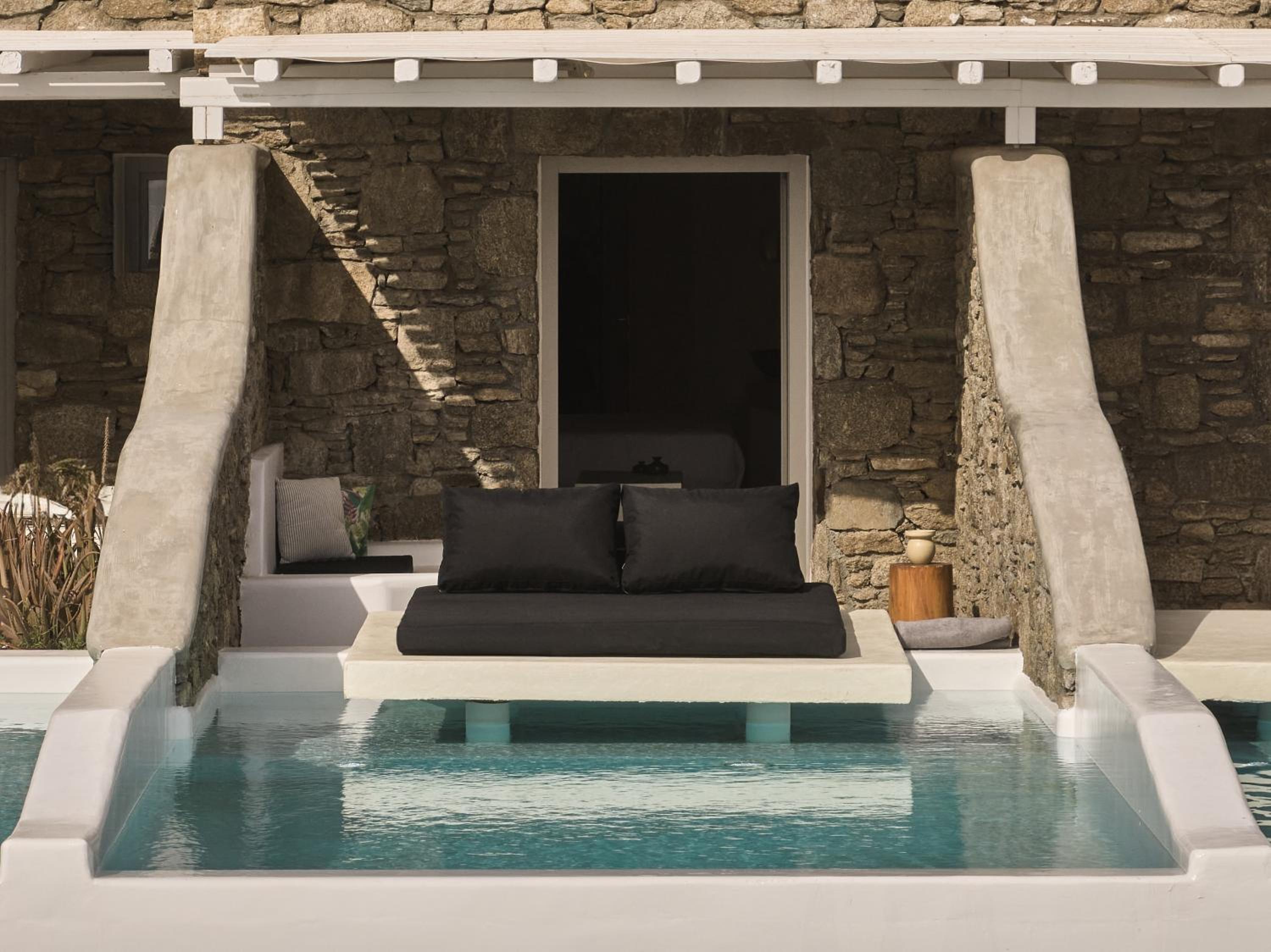 Junior Suite With Private Pool (Harp) photo 3