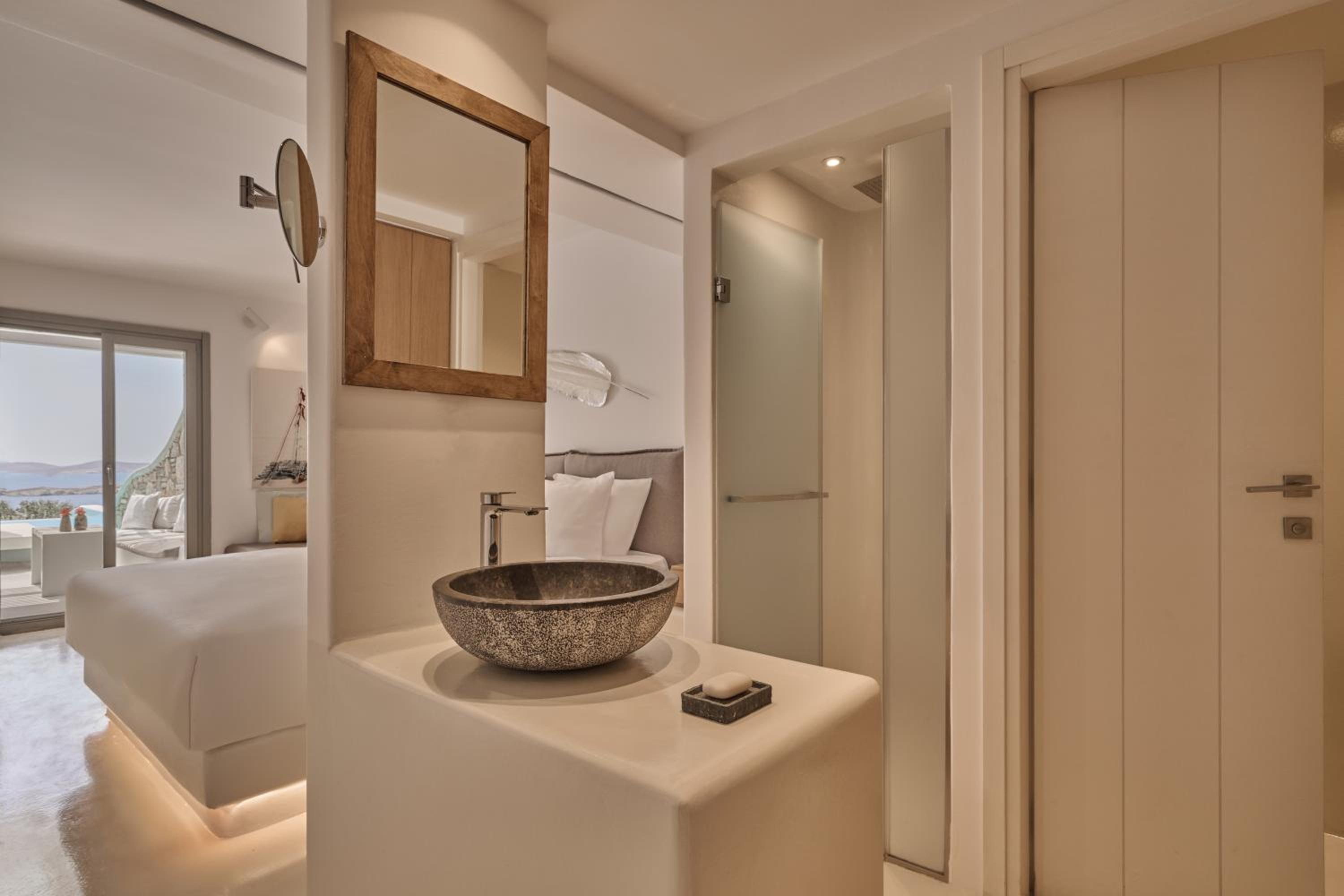Junior Suite With Private Pool (Hierion) photo 3