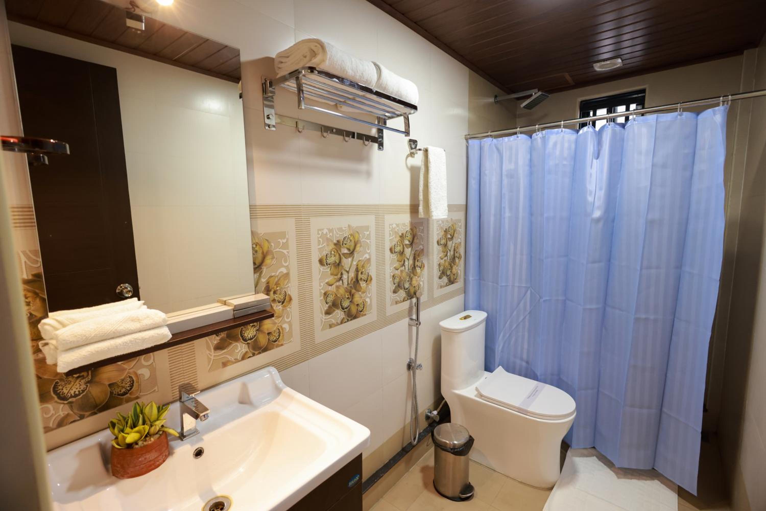 Two-Bedroom Apartment - Photo 6