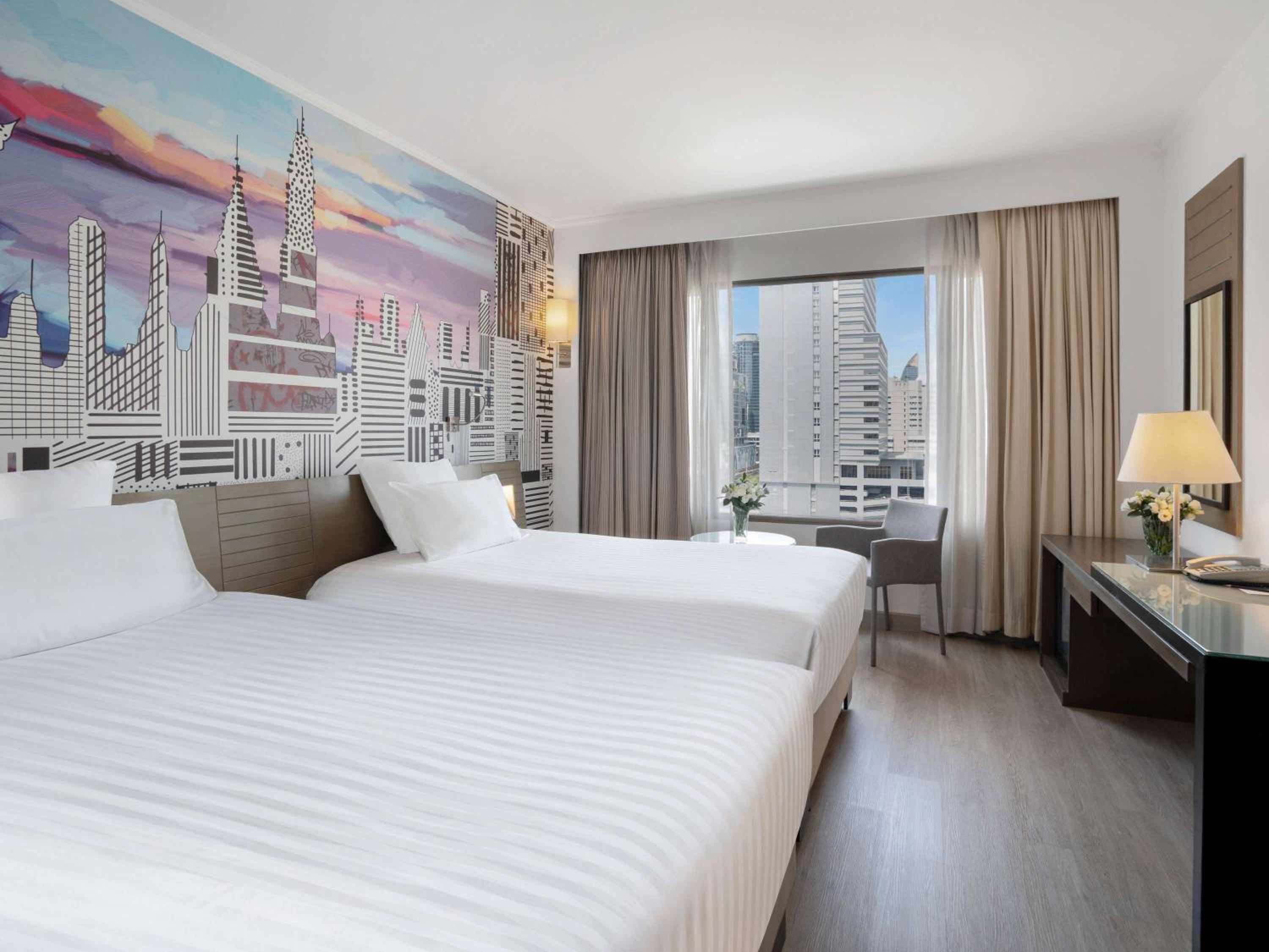 Superior Twin Room thumbnail 5