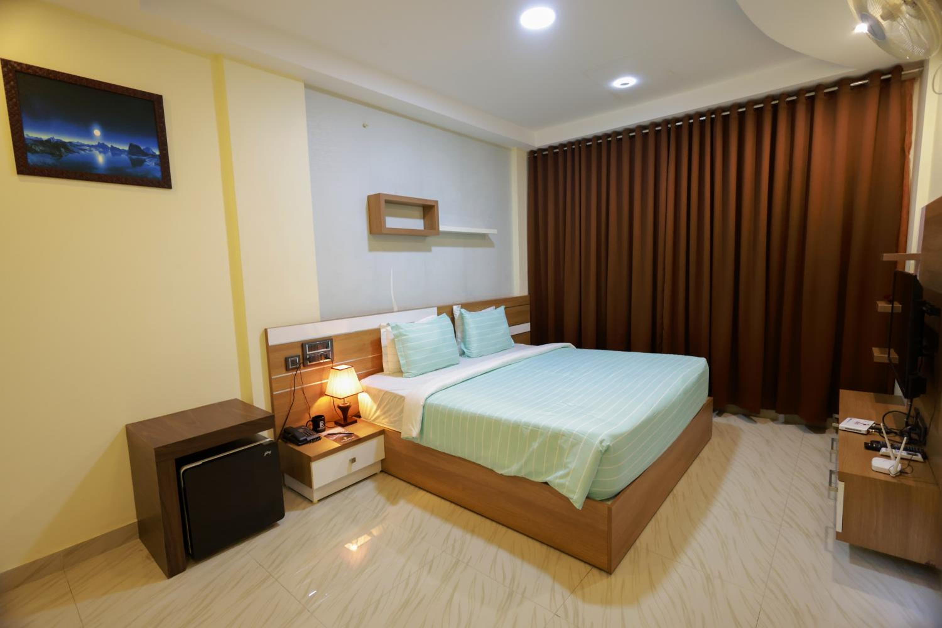 Standard Family Room - Photo 1