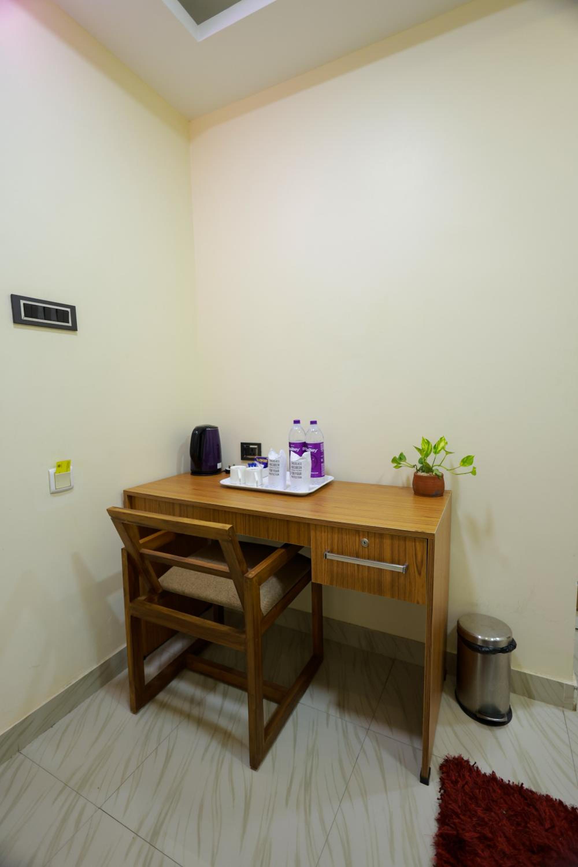 Standard Family Room - Photo 6
