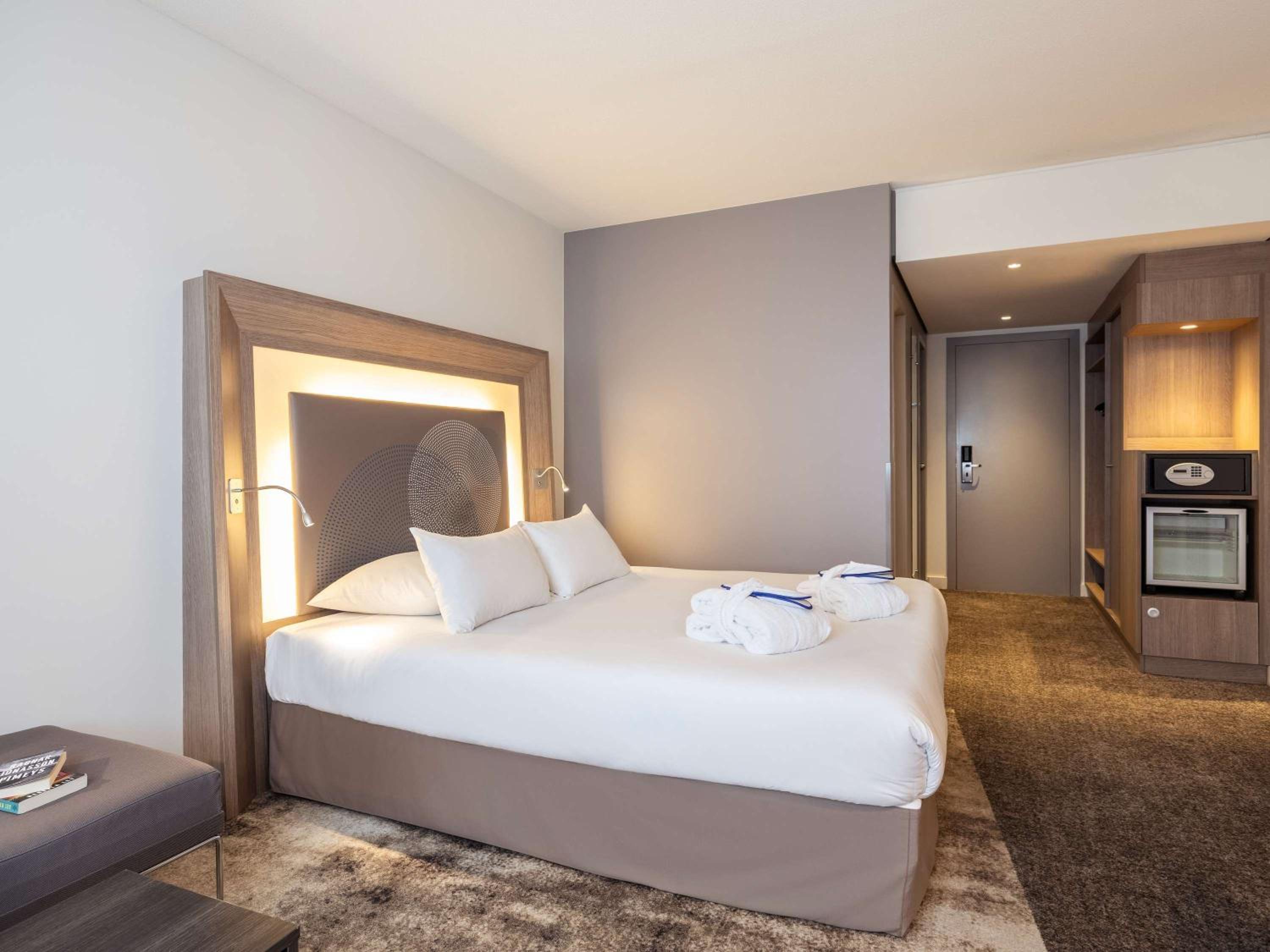 Executive Room - Photo 1