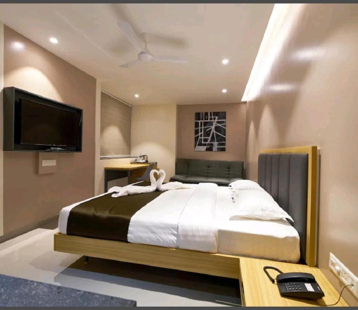 Standard Double Room with Fan photo 3