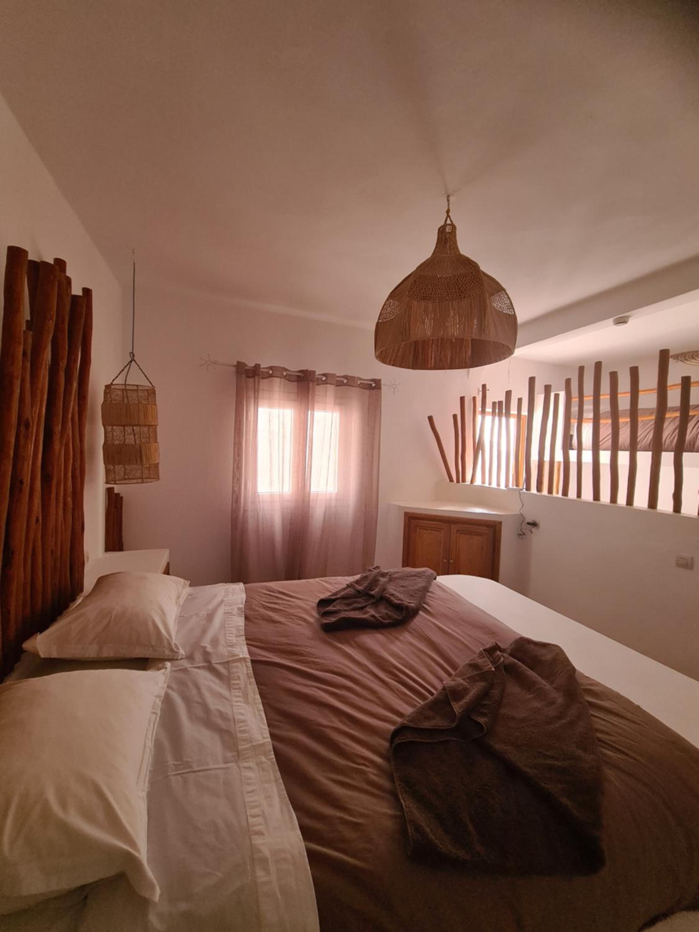 Suite - Photo 1