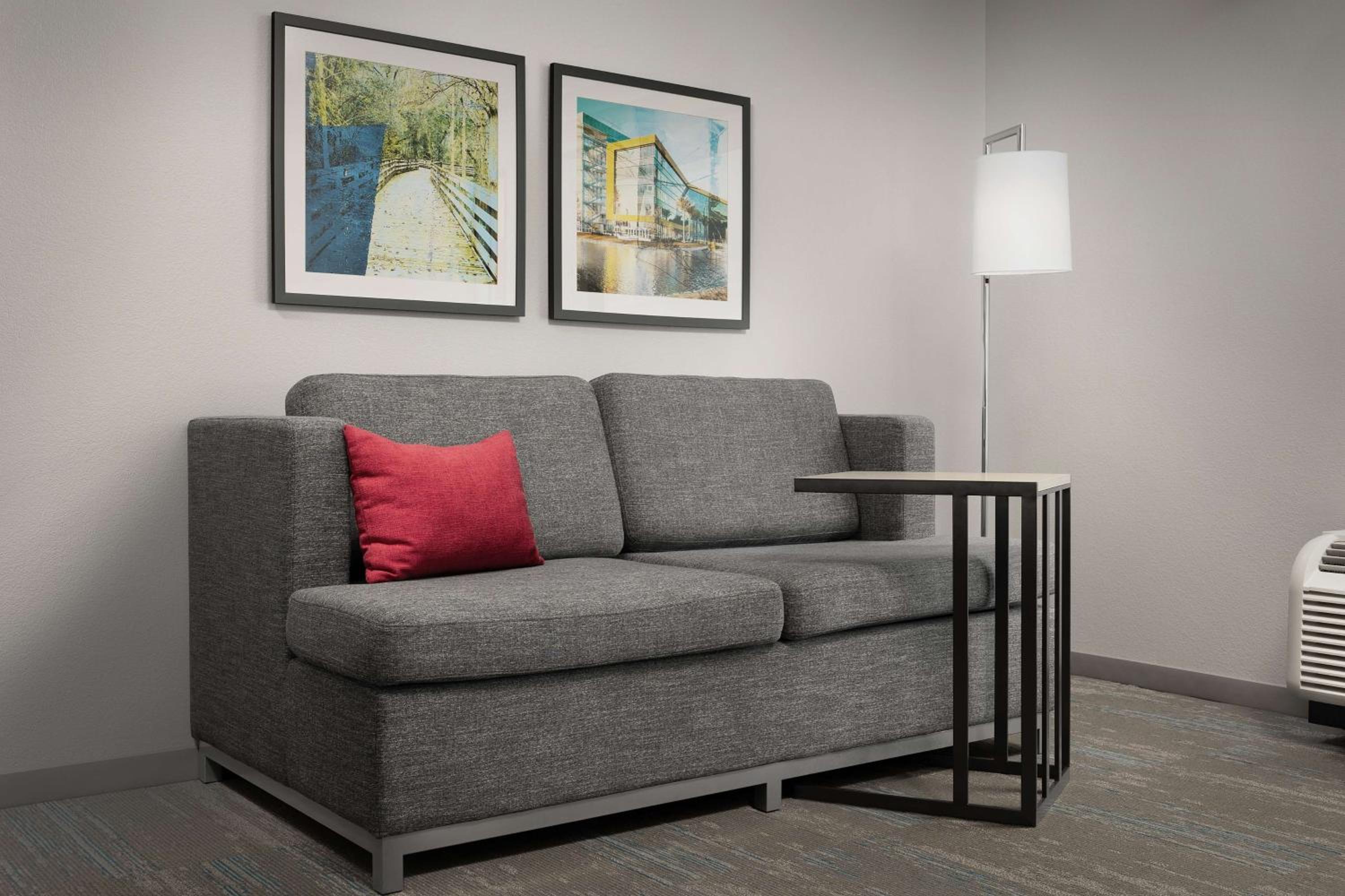 King Room with Sofa Bed - Non-Smoking