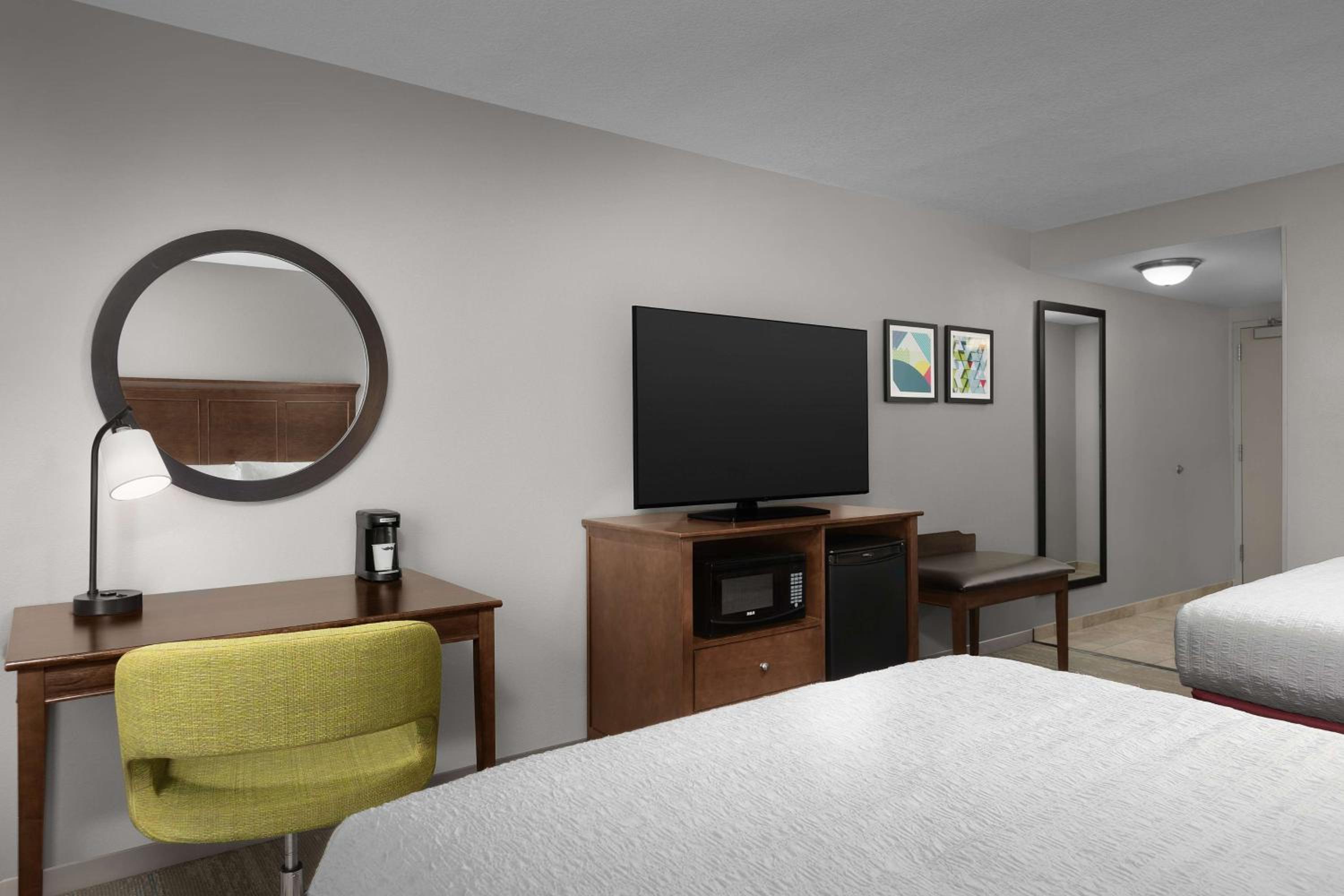Room, 1 King Bed, Accessible (Hearing)