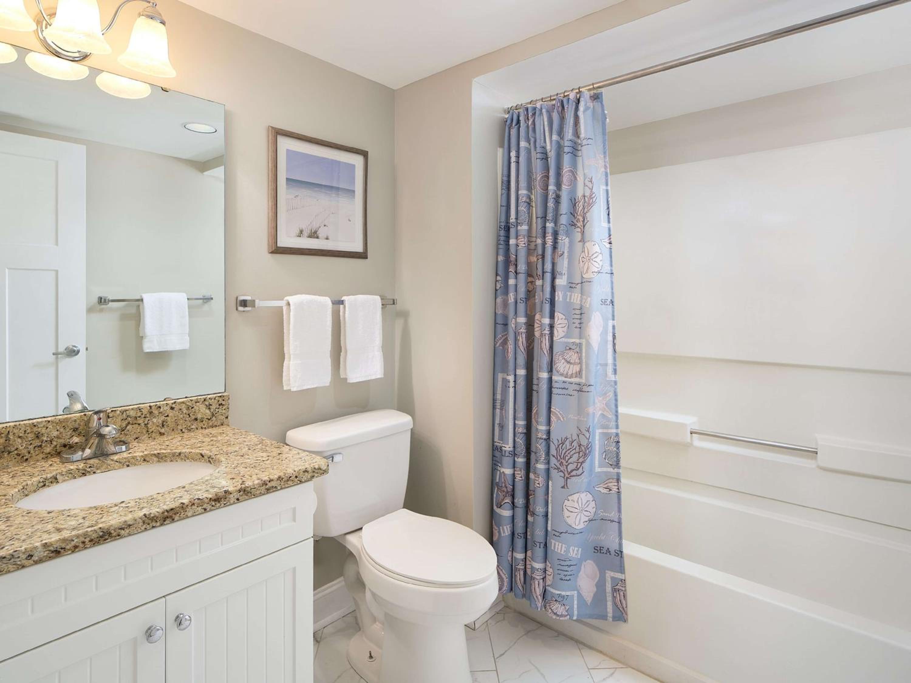 Two Bedroom Oceanview Condo - Photo 2