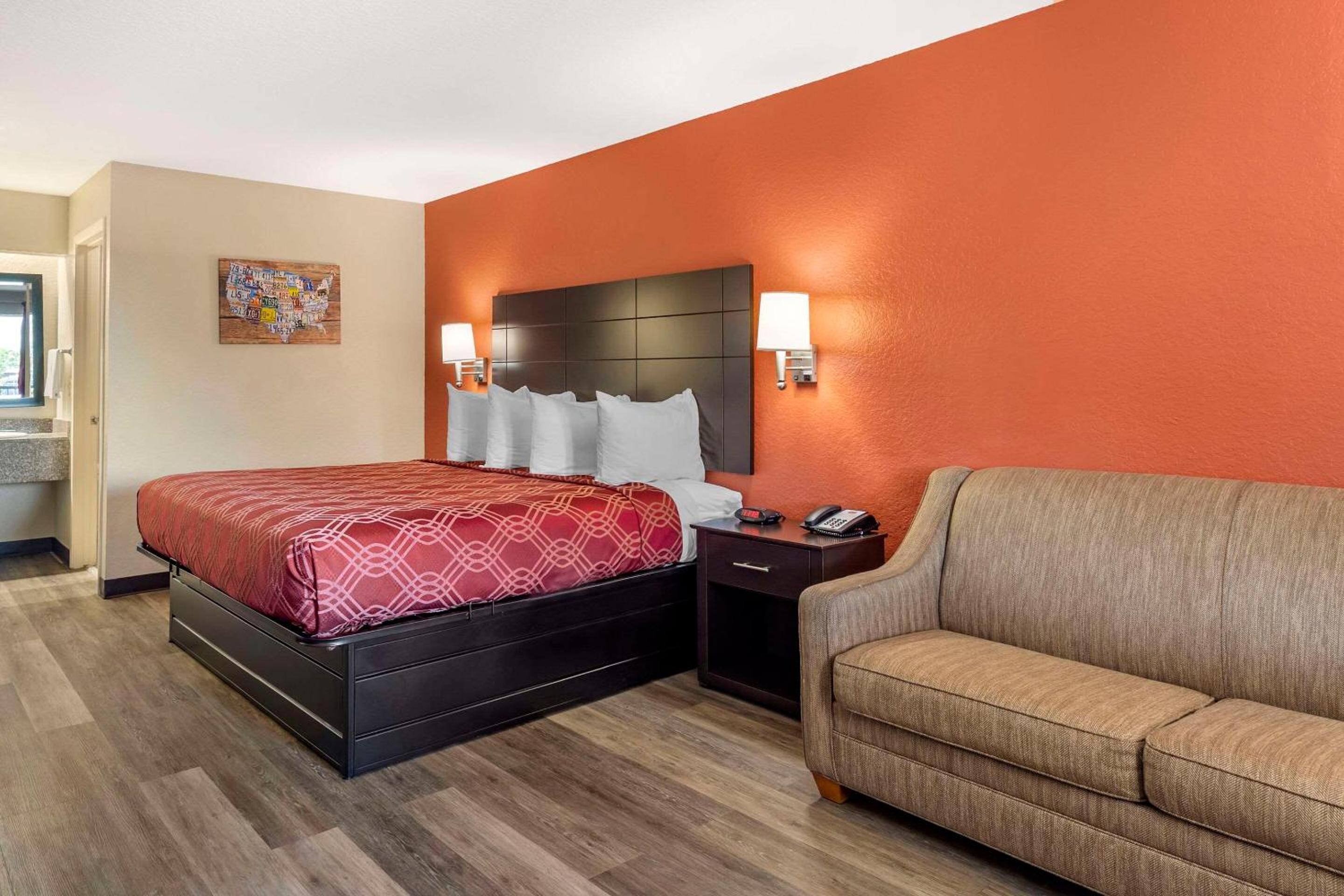 King Room - Disability Access/Non-Smoking - Photo 2