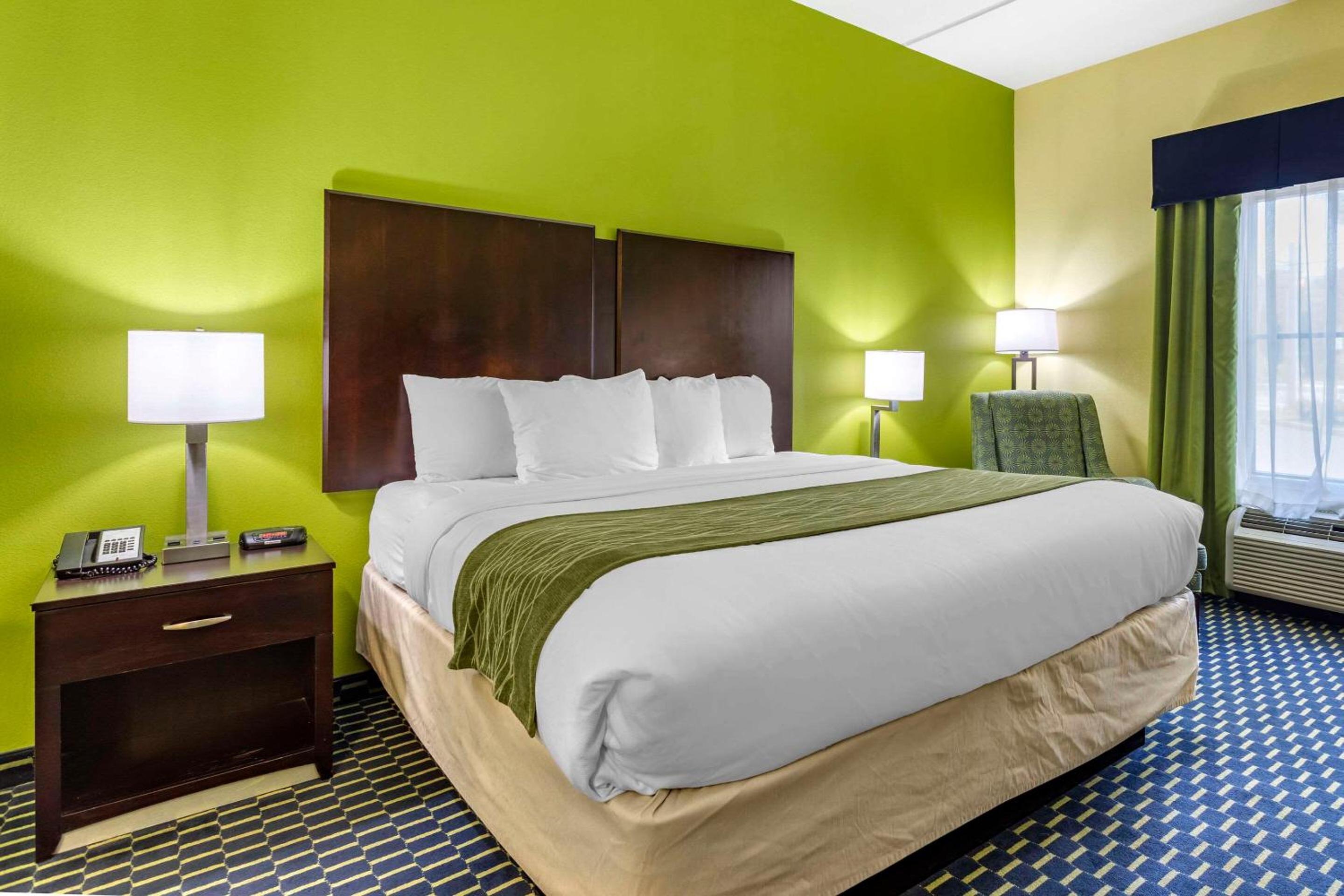 King Room - Disability Access/Non-Smoking - Photo 1