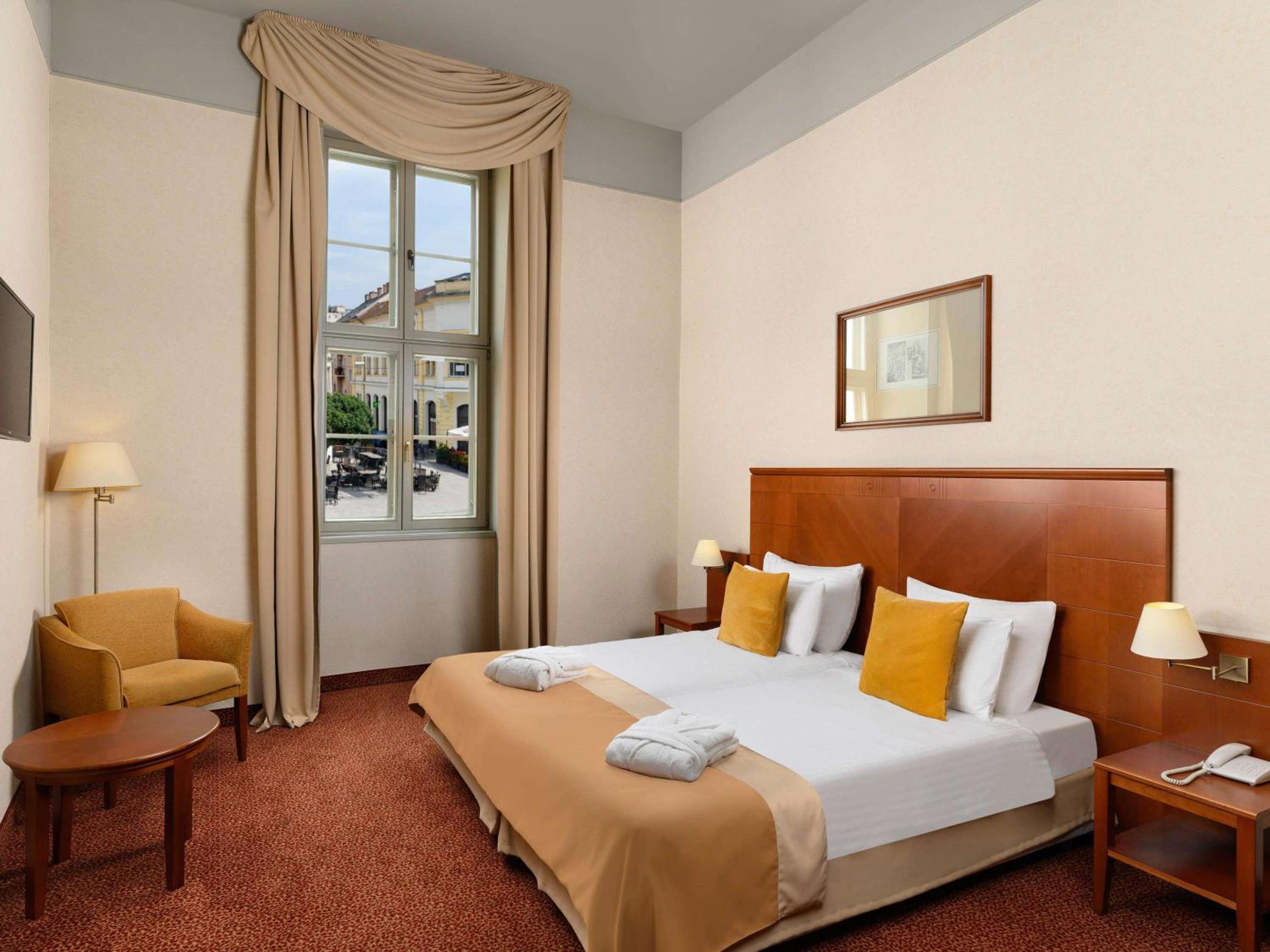 Privilege Twin Room photo 2