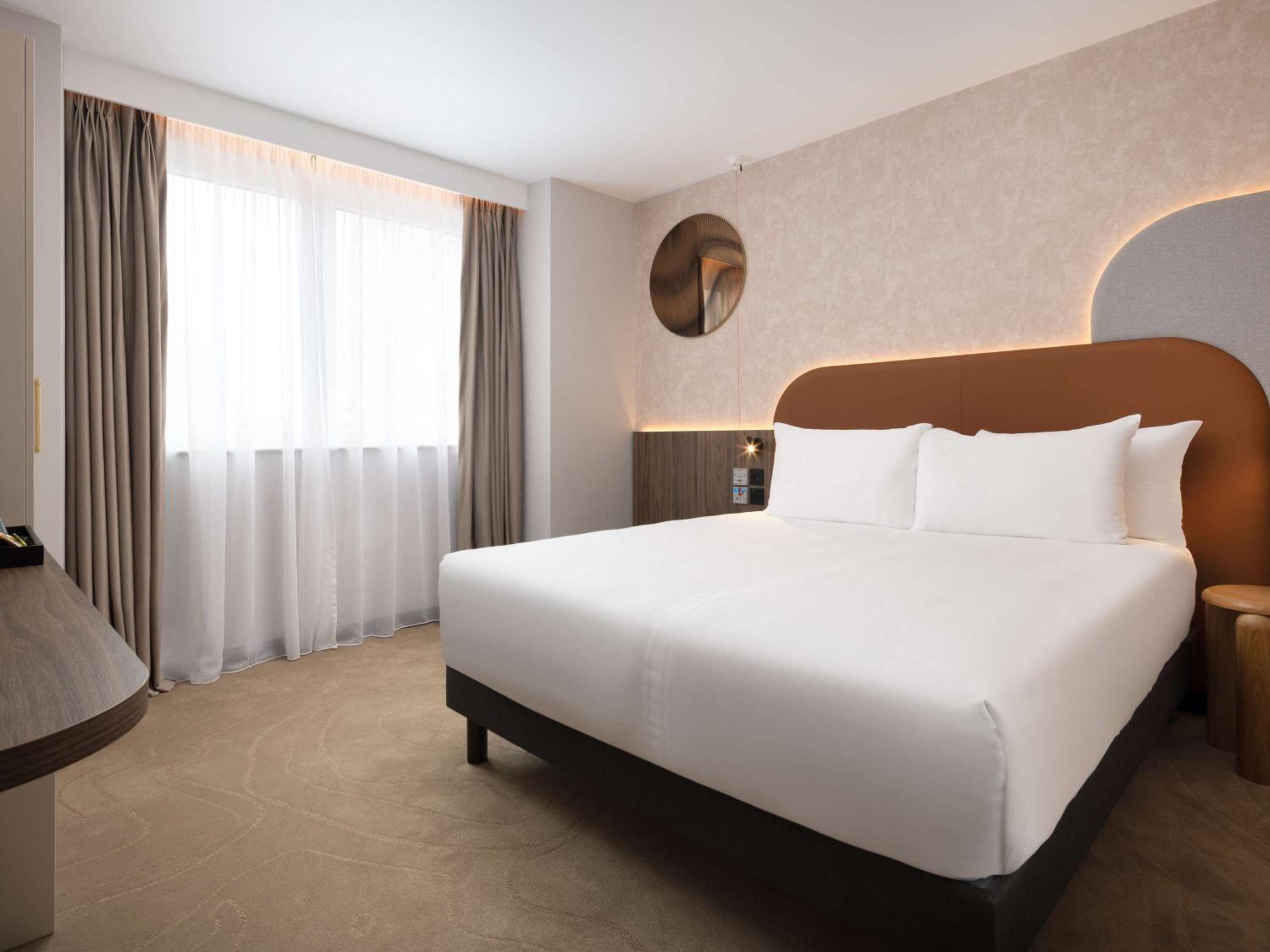 Standard Double Room with City View - Mobility Accessible photo 1