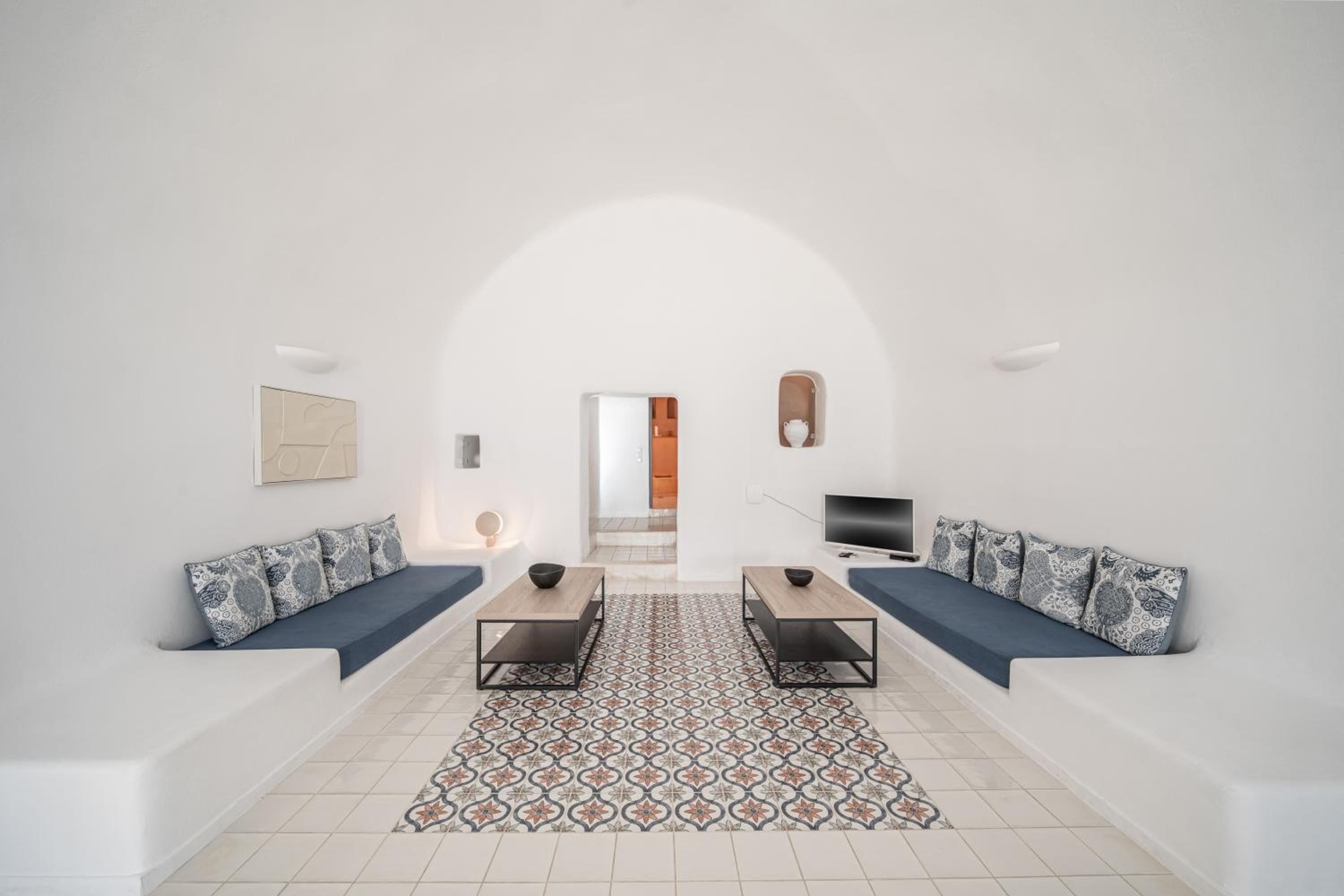 Canava Suite with Caldera View & Outdoor Heated Tub - Photo 1
