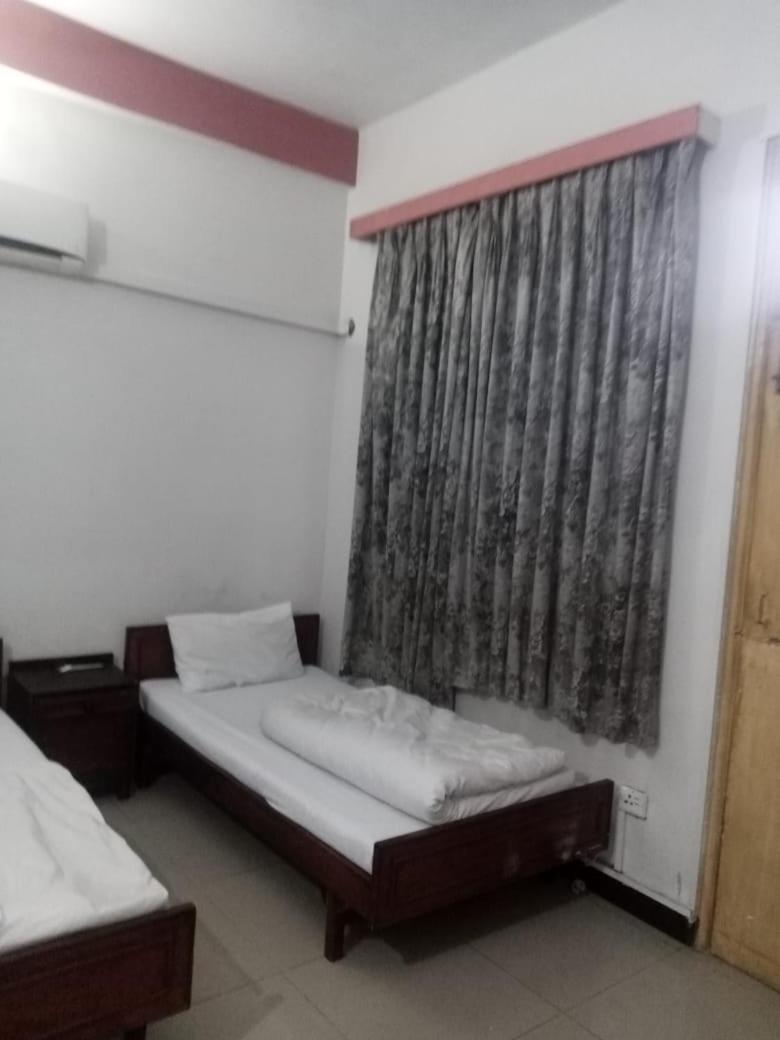 Family Room - Photo 3
