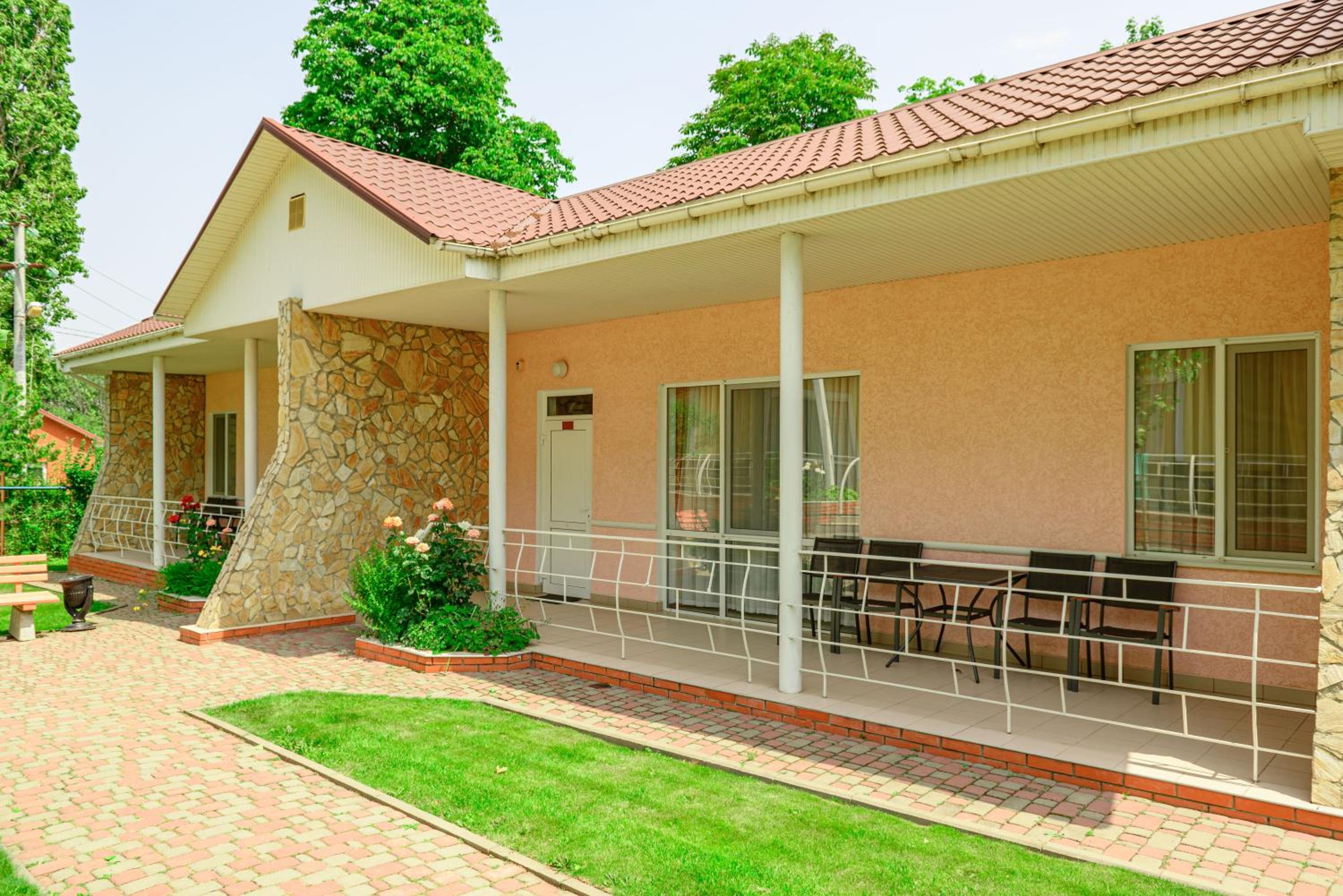 Bungalow photo 2