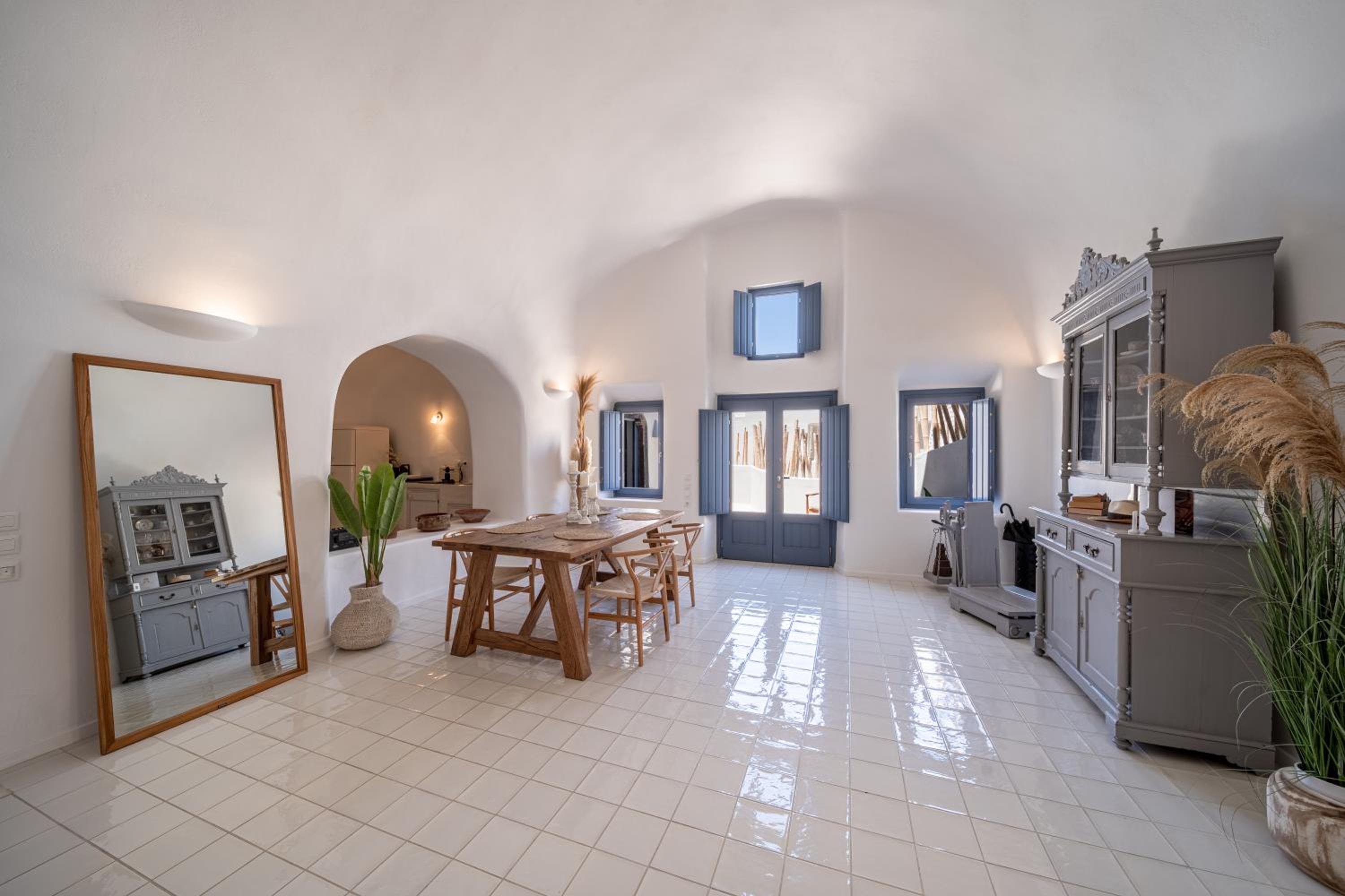 Canava Suite with Caldera View & Outdoor Heated Tub - Photo 5
