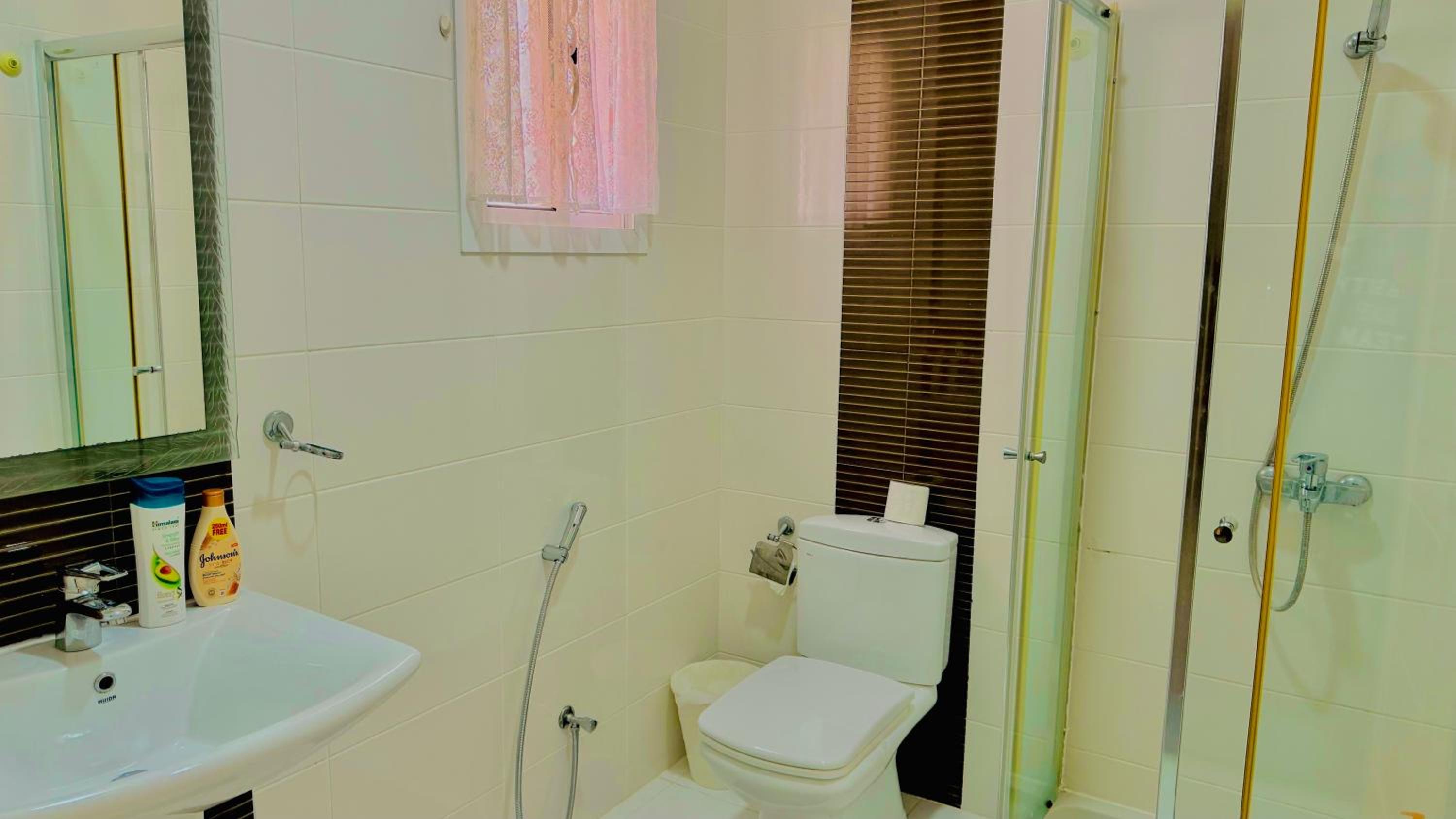 Three-Bedroom Villa photo 3
