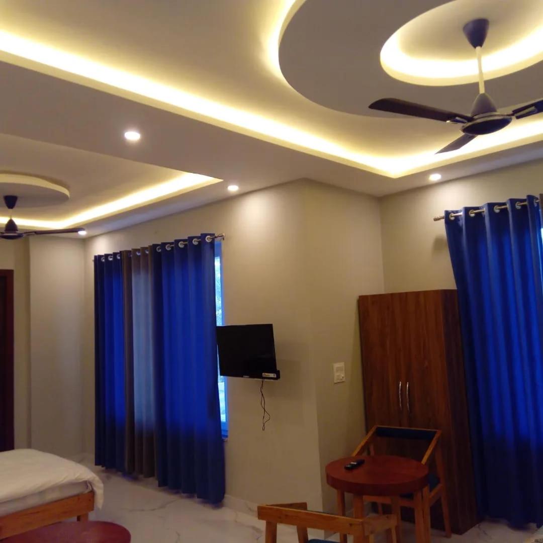 Family Room photo 1