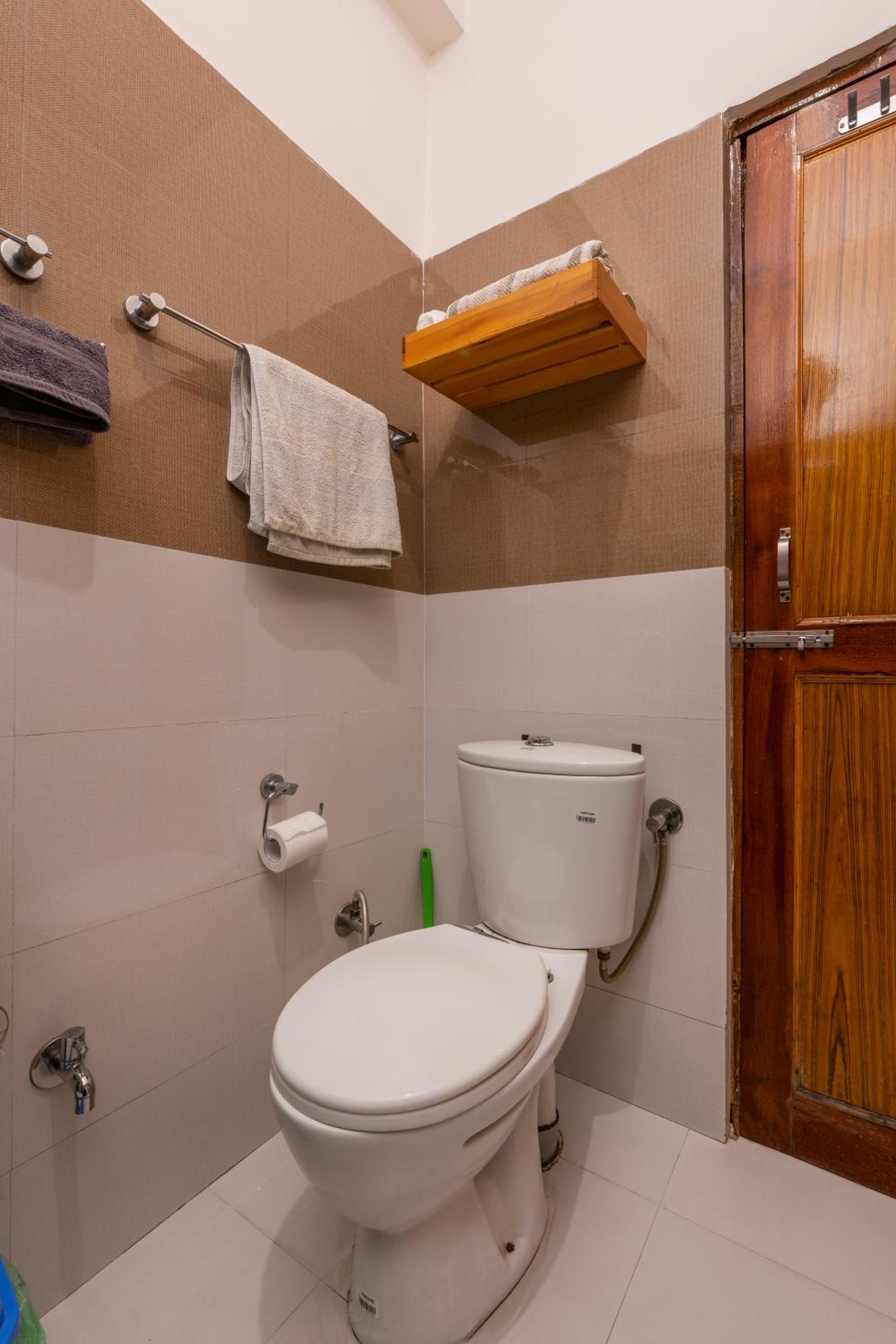 Double Room with Balcony - Photo 5