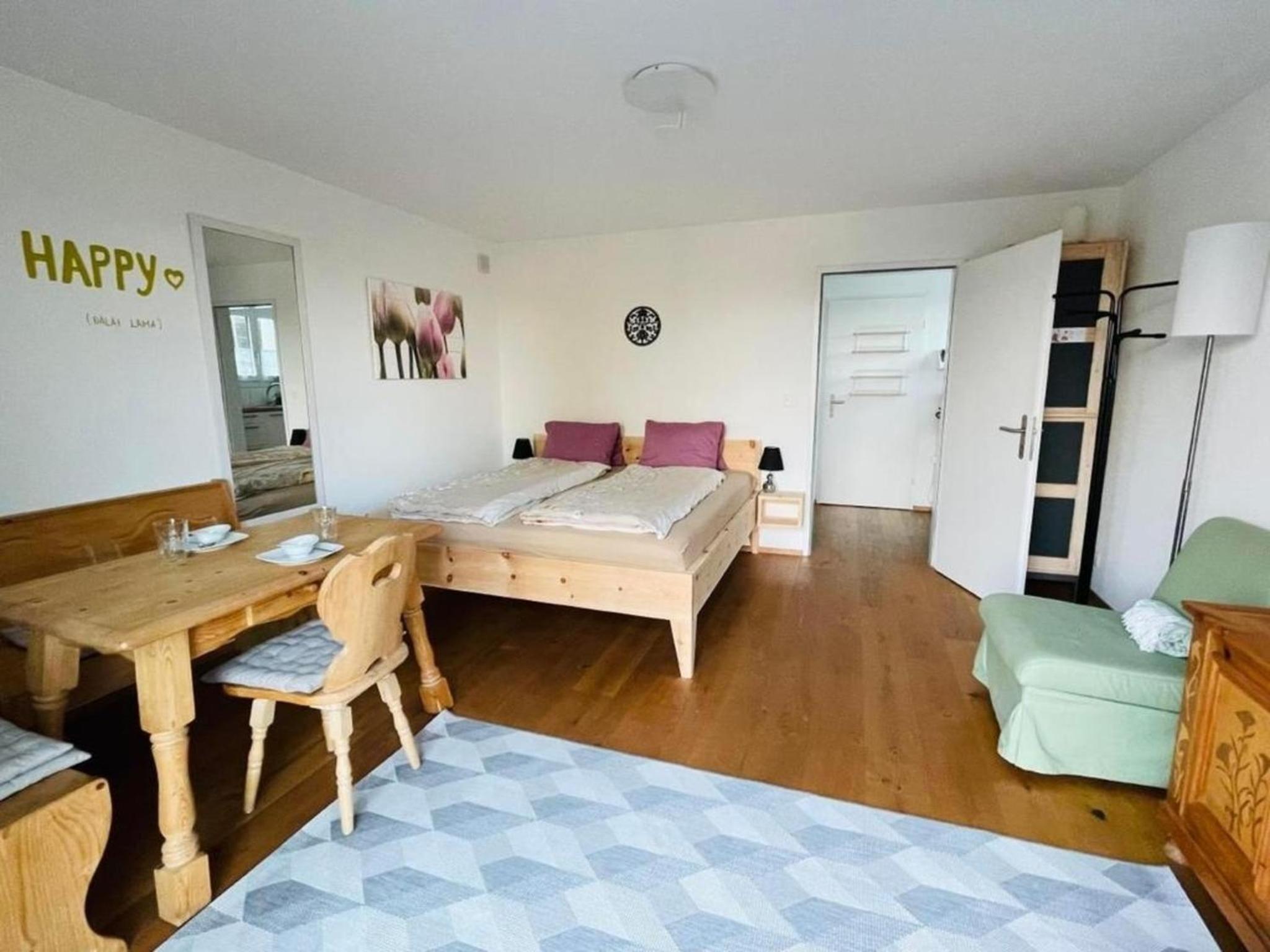 Apartment photo 2