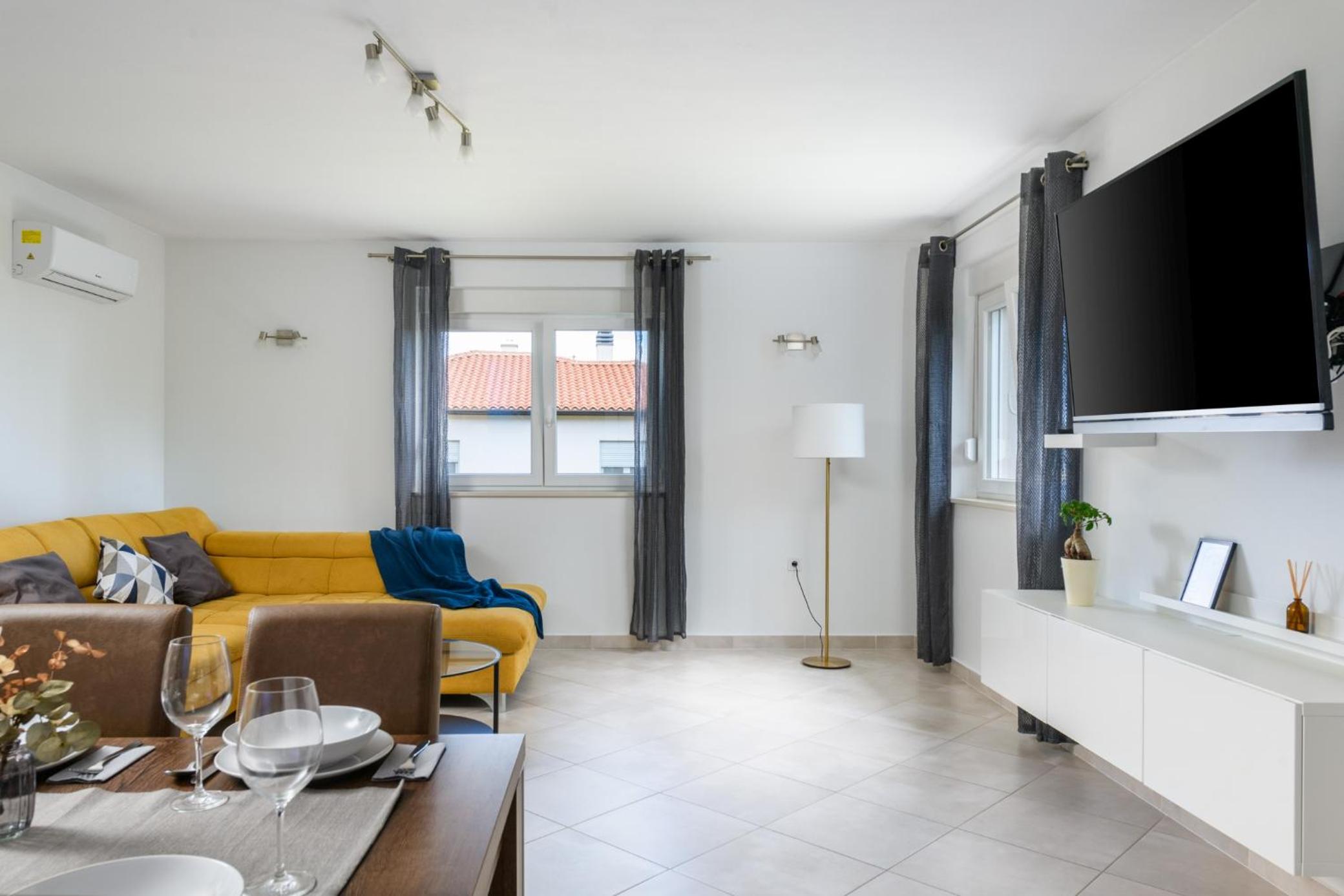 Three-Bedroom Villa photo 2