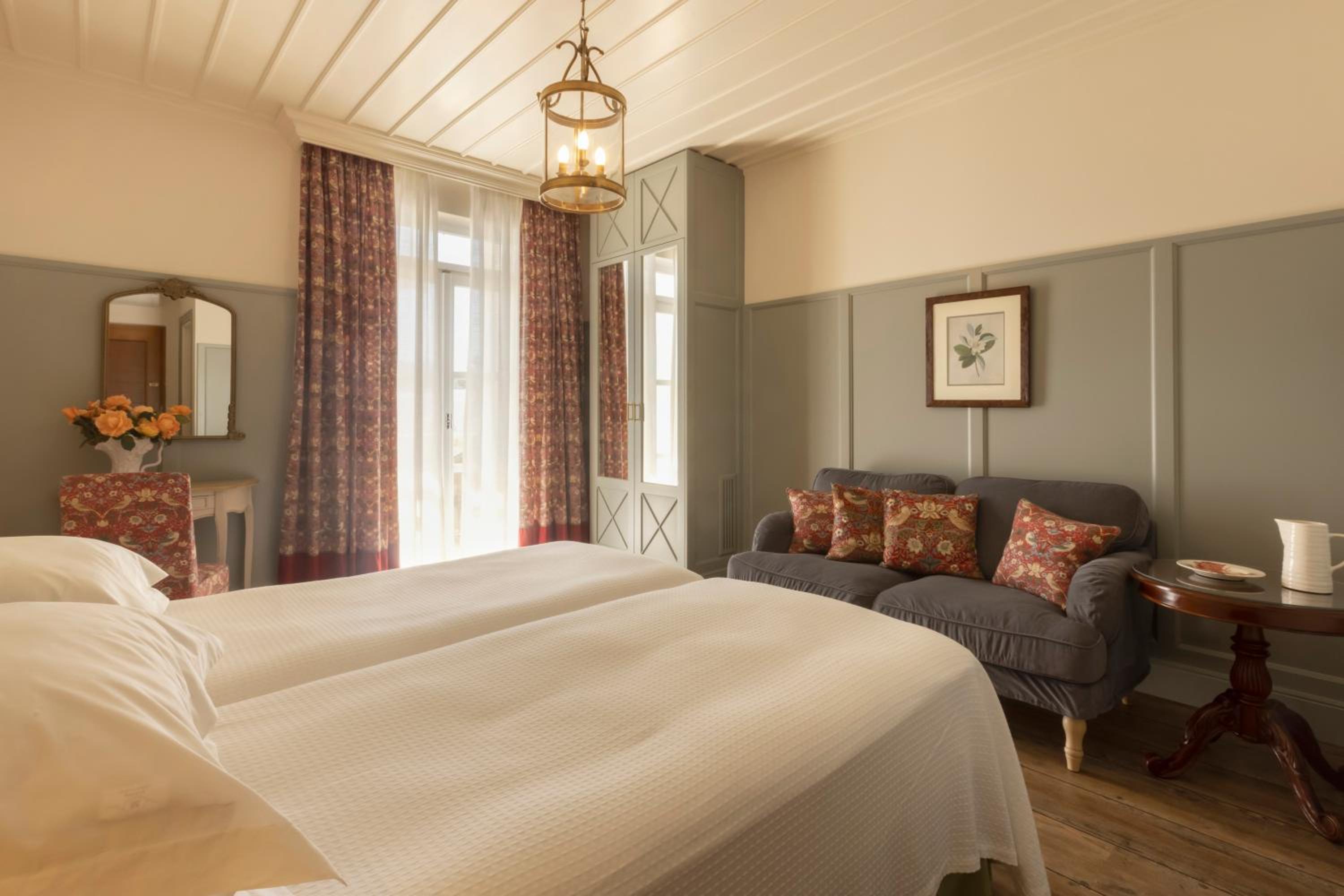Twin Room with Sea View - Photo 6