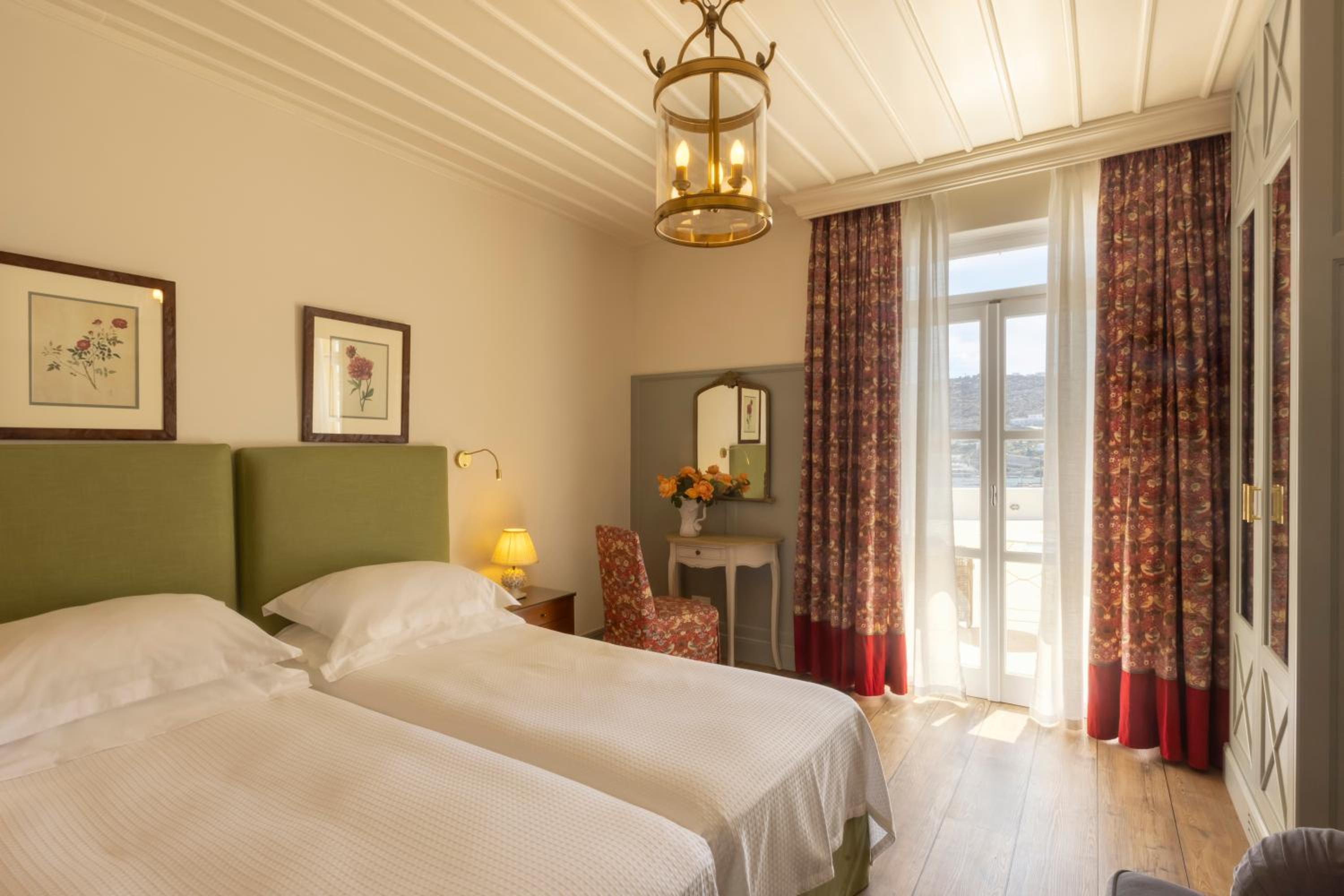 Twin Room with Sea View - Photo 7