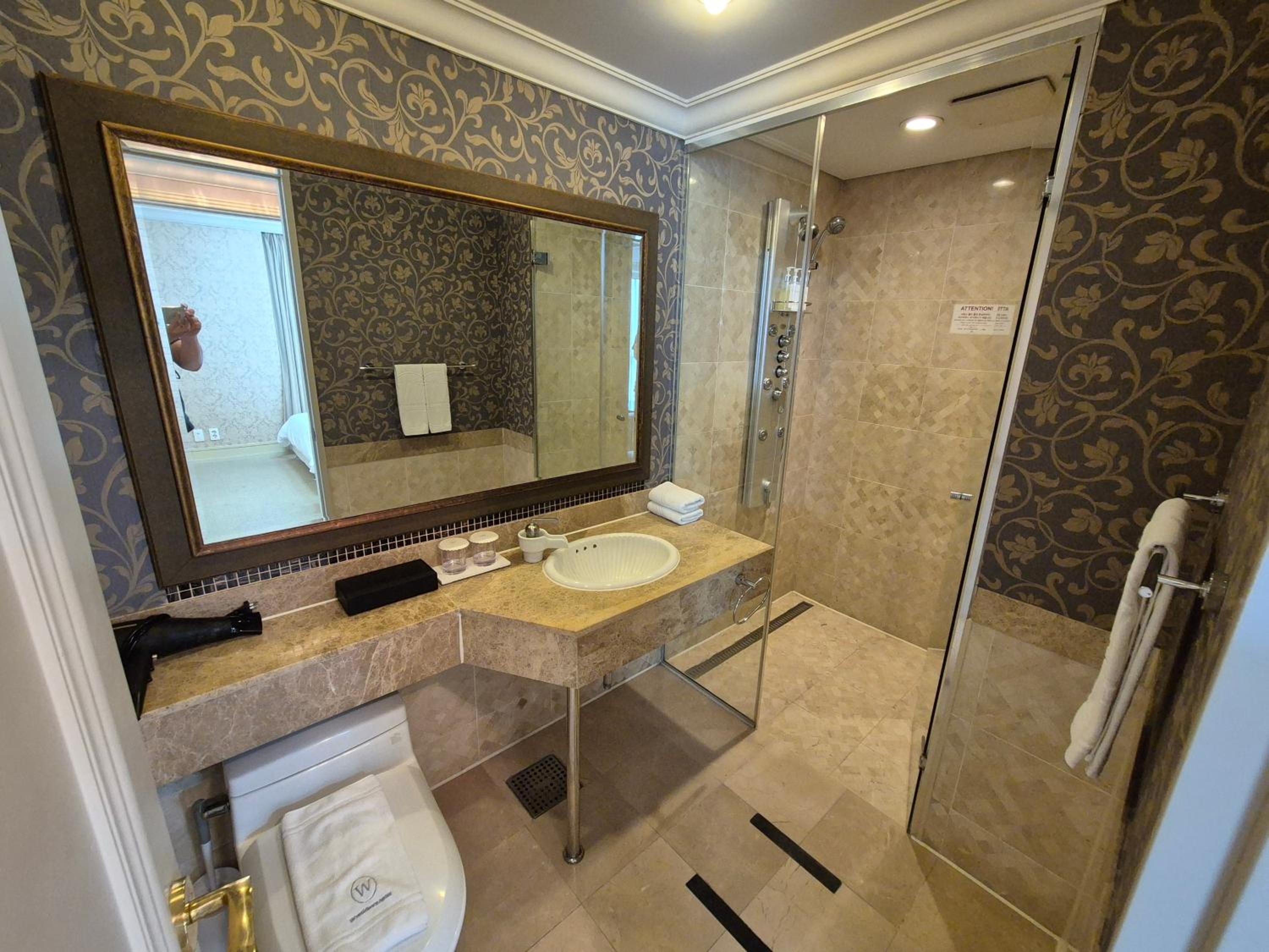 Family Suite - Photo 2