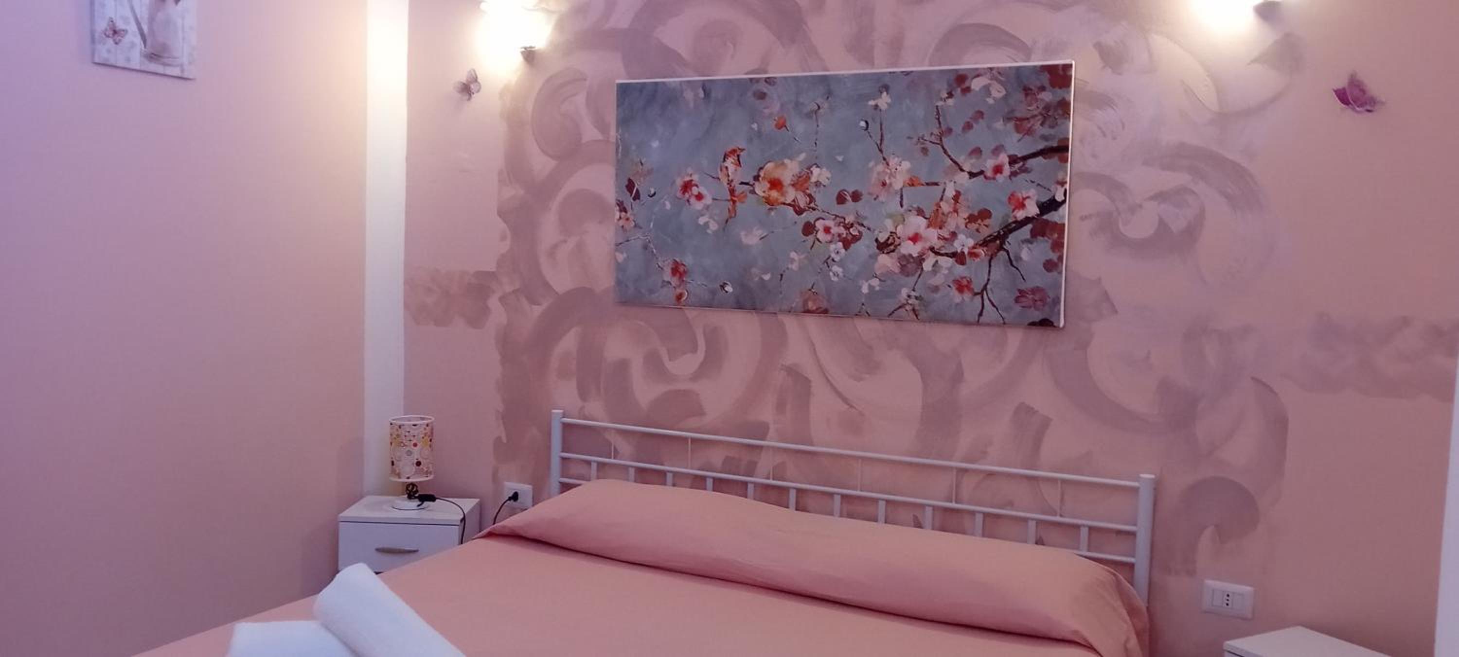 Deluxe Room - Photo 1