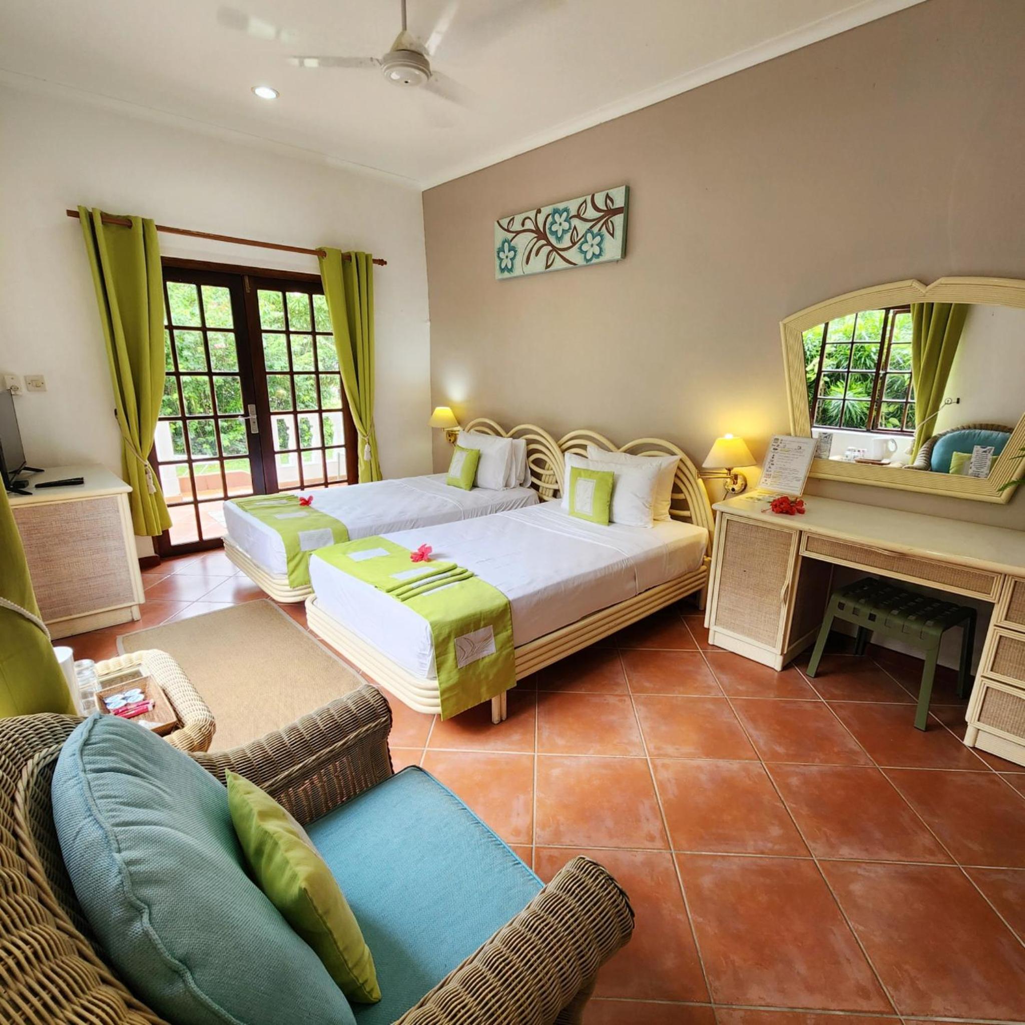 Standard Twin Room with Garden View