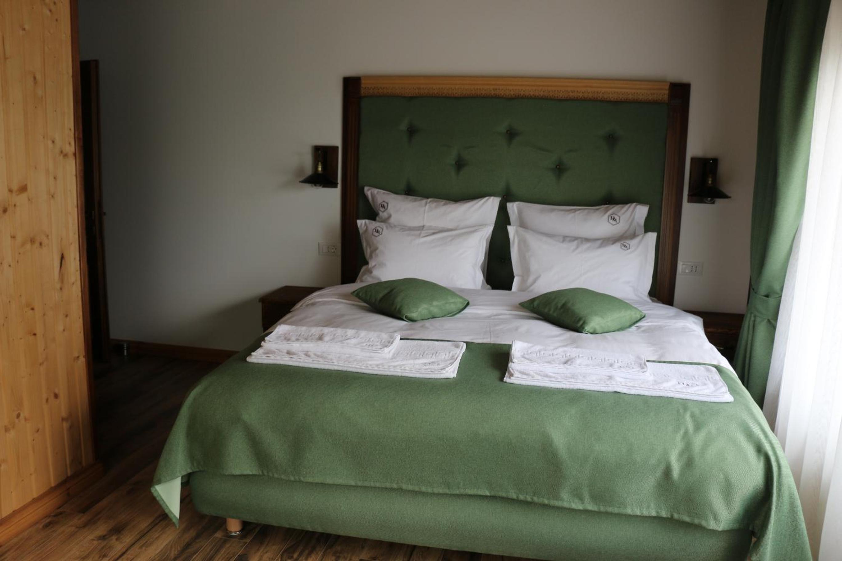 Double Room with Private Bathroom photo 2