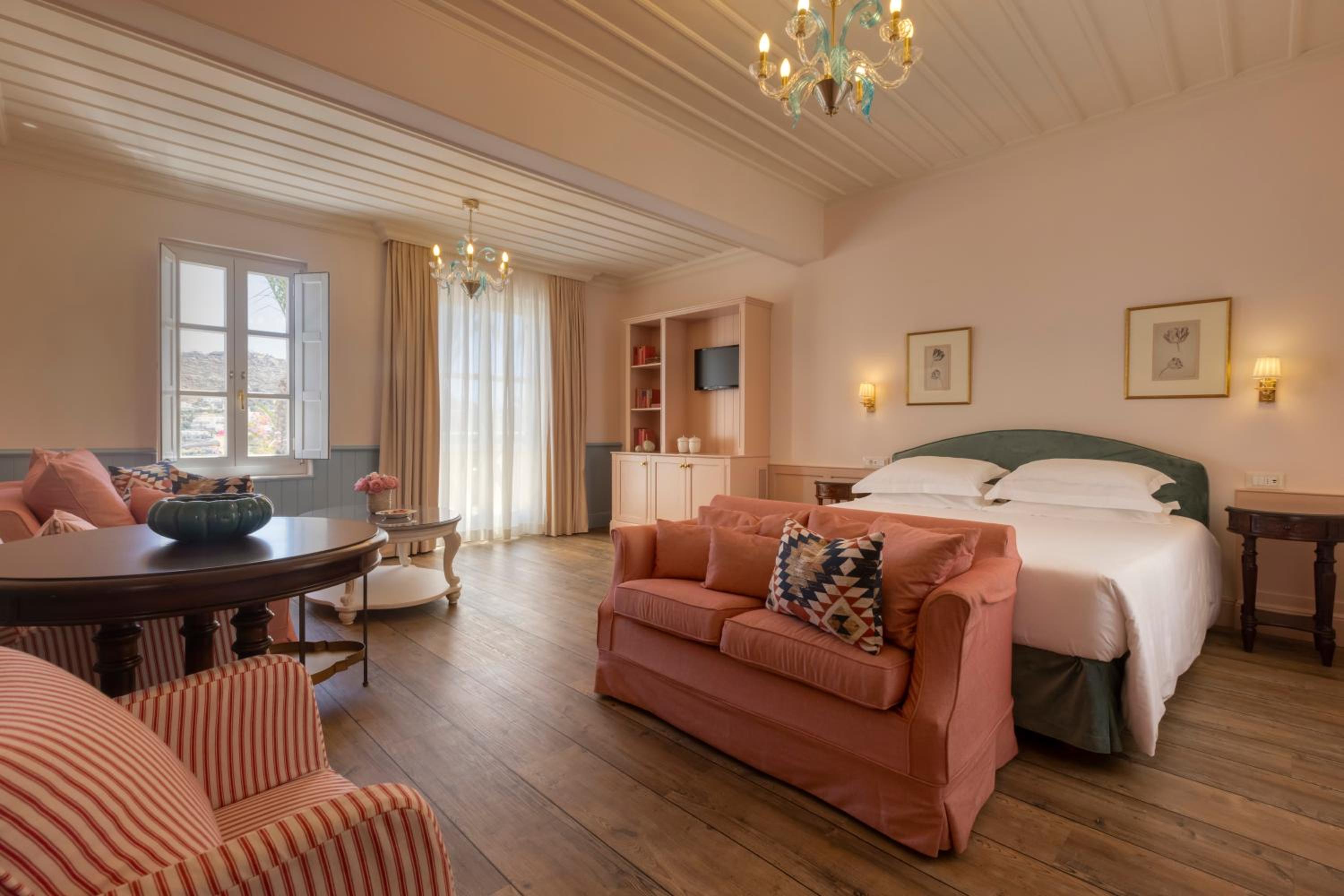 Suite with Sea View - Photo 12