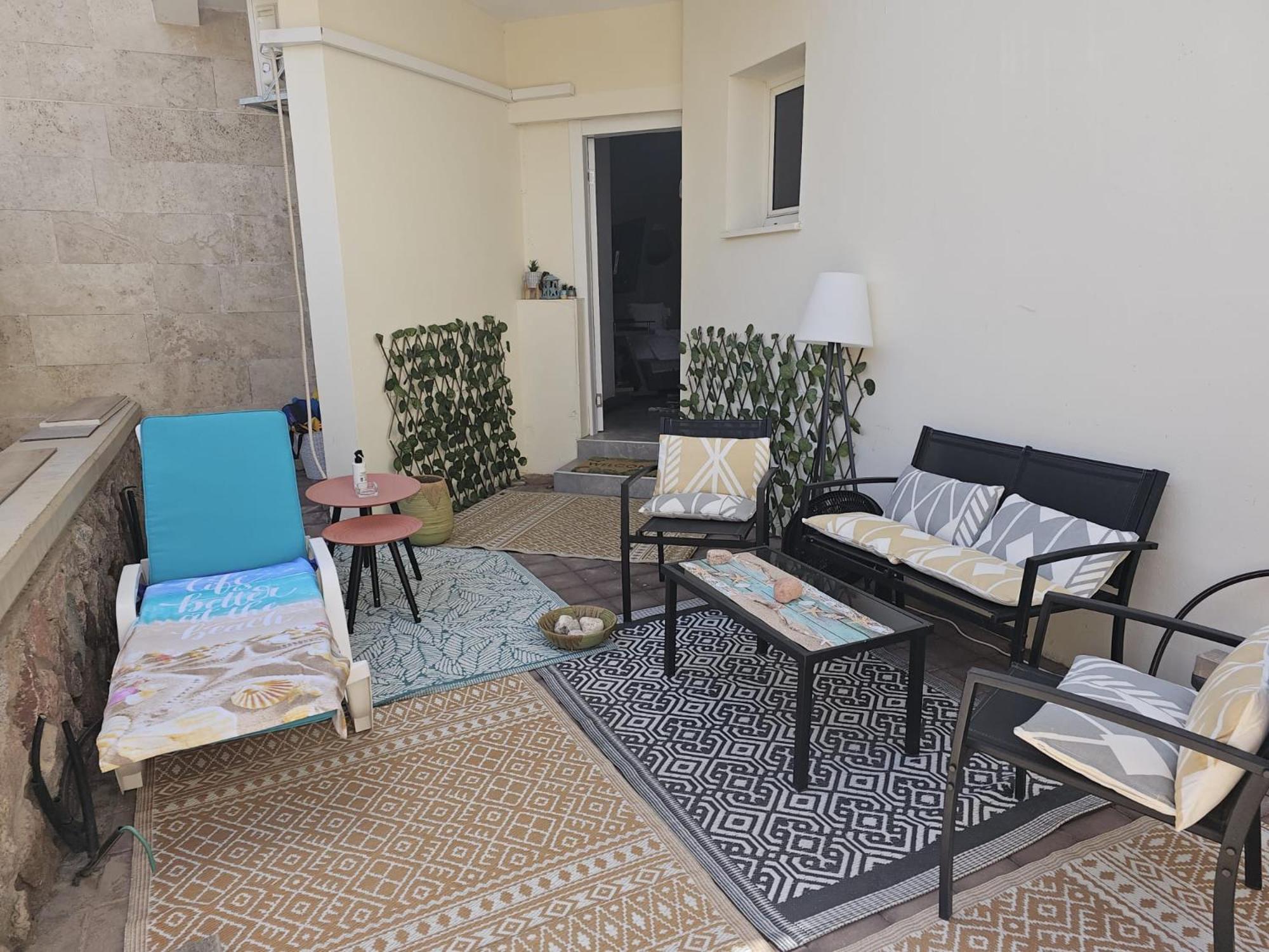 Deluxe Room (2 Adults + 1 Child) photo 2