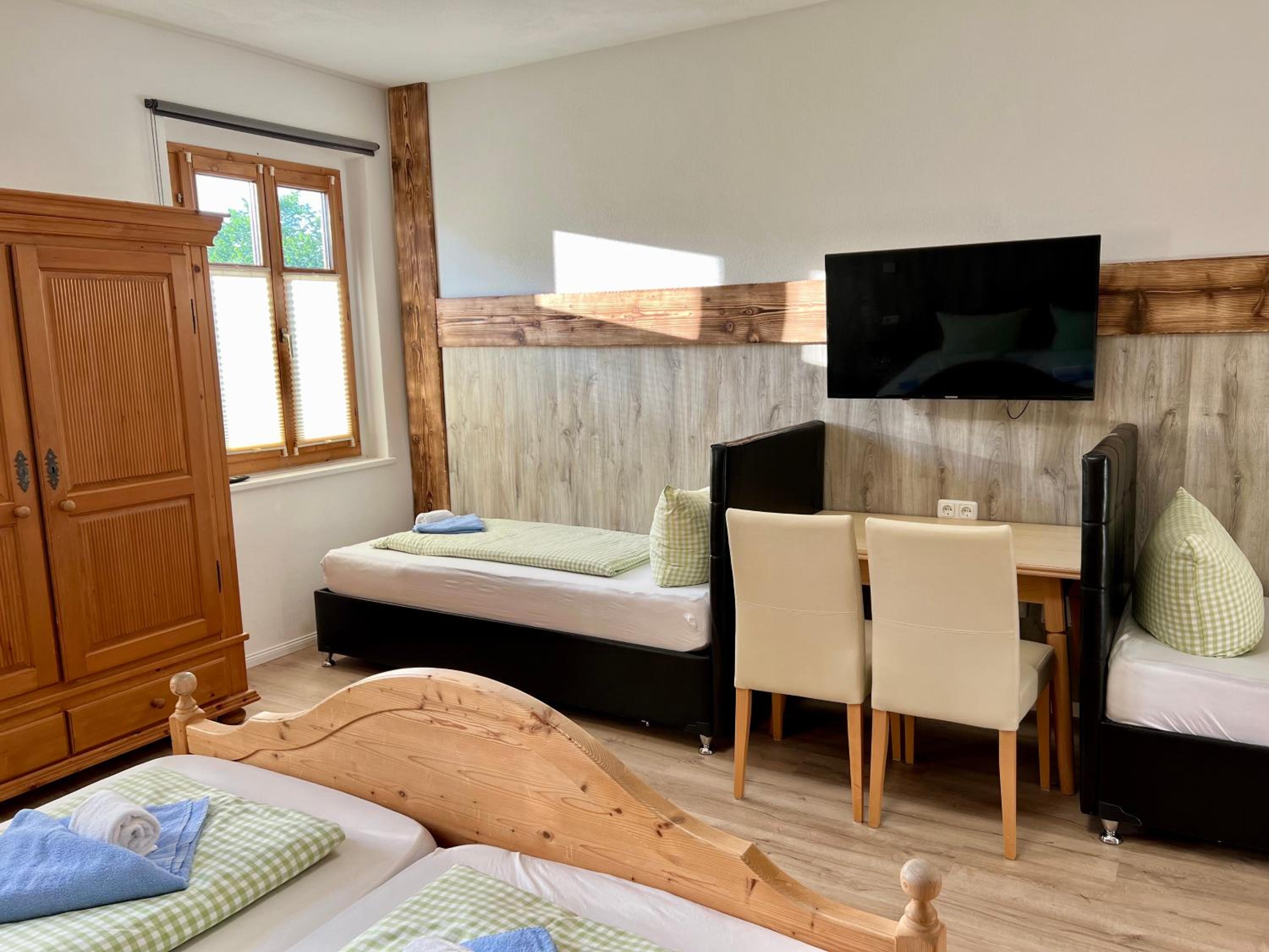 Family Room - Photo 12