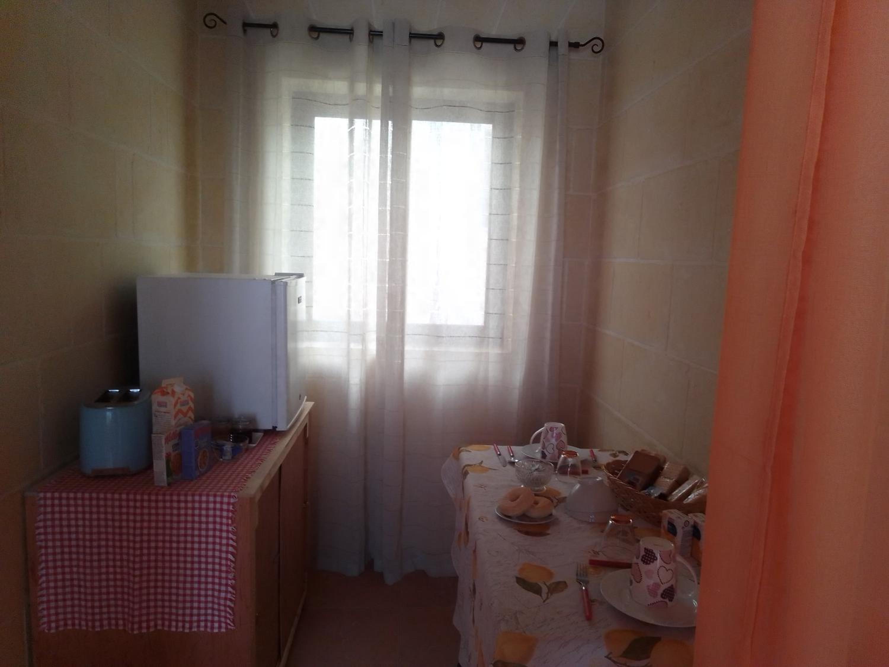 Family Room with Private Bathroom photo 3
