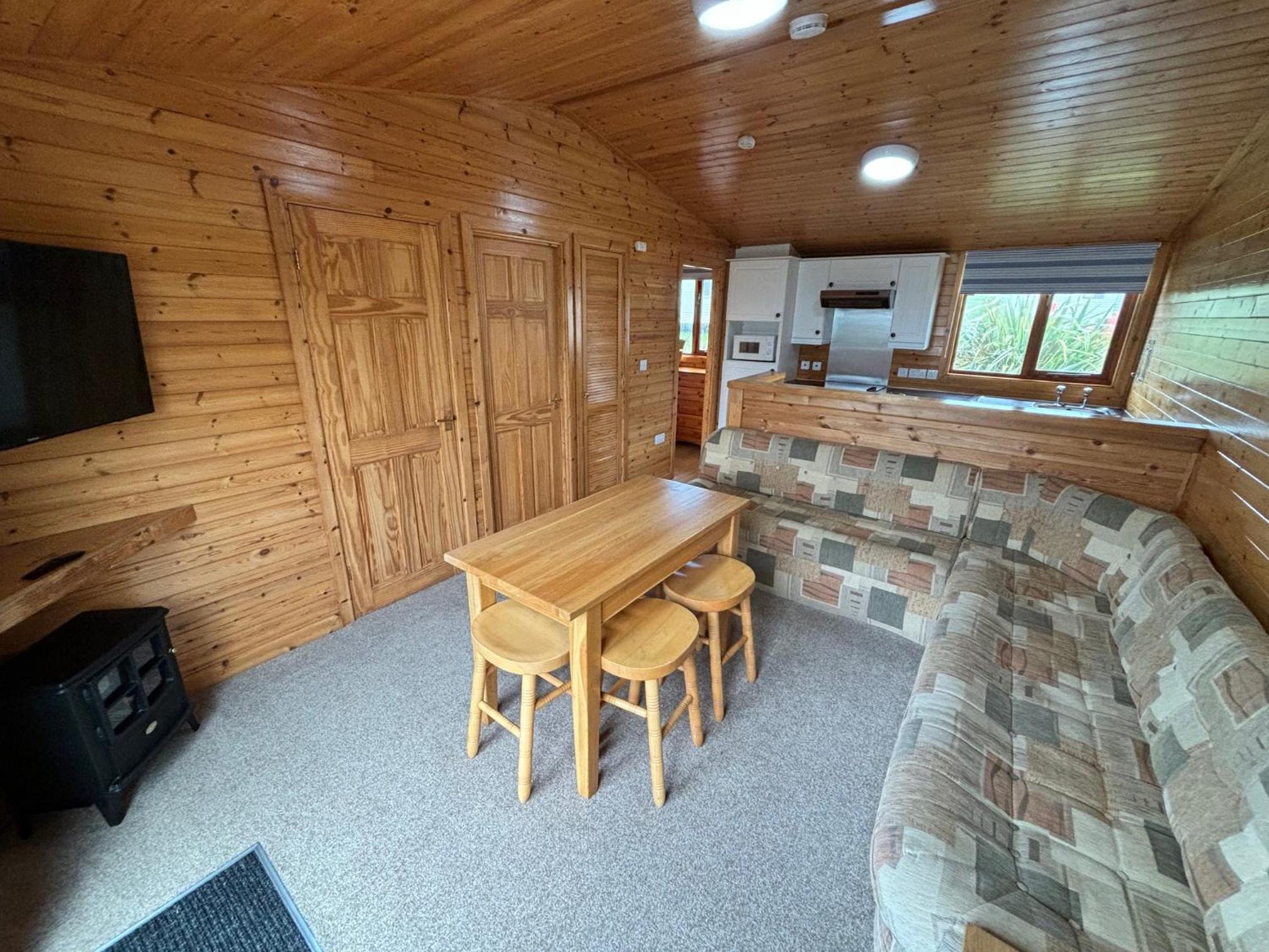 Bungalow photo 2