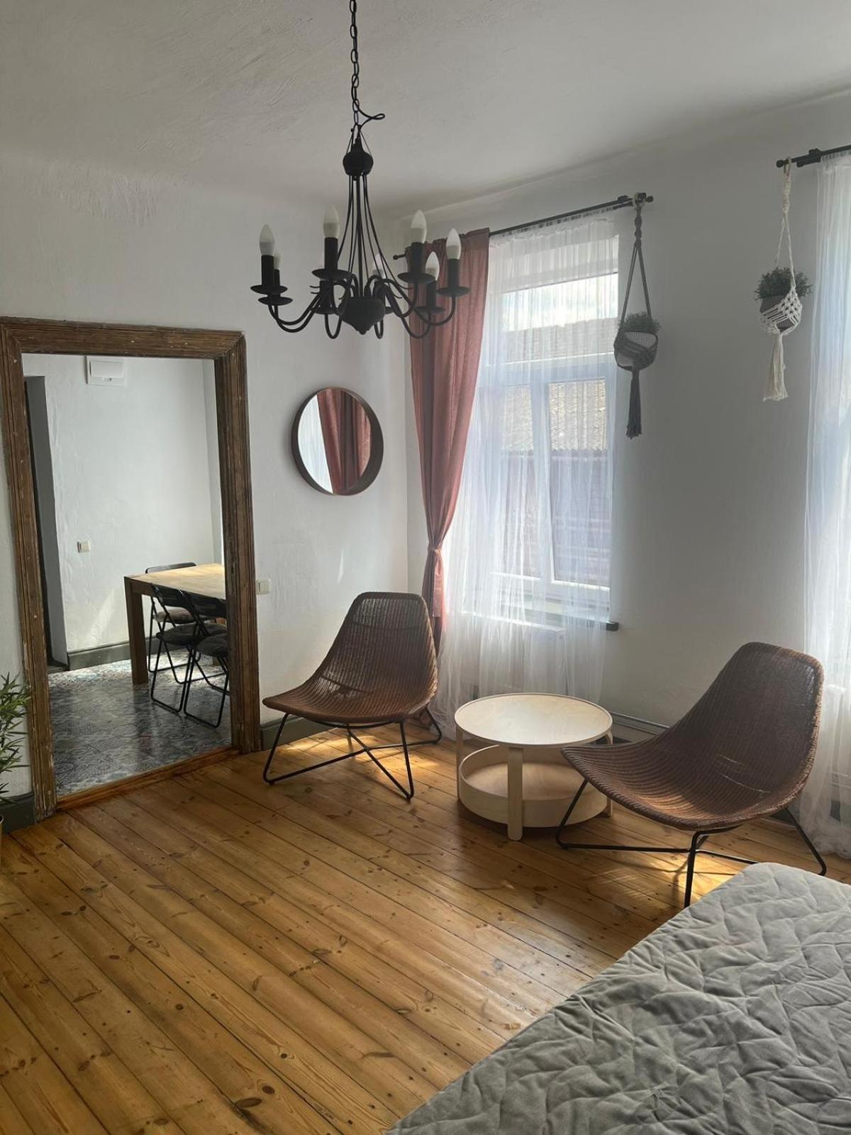 Family Room - Photo 14
