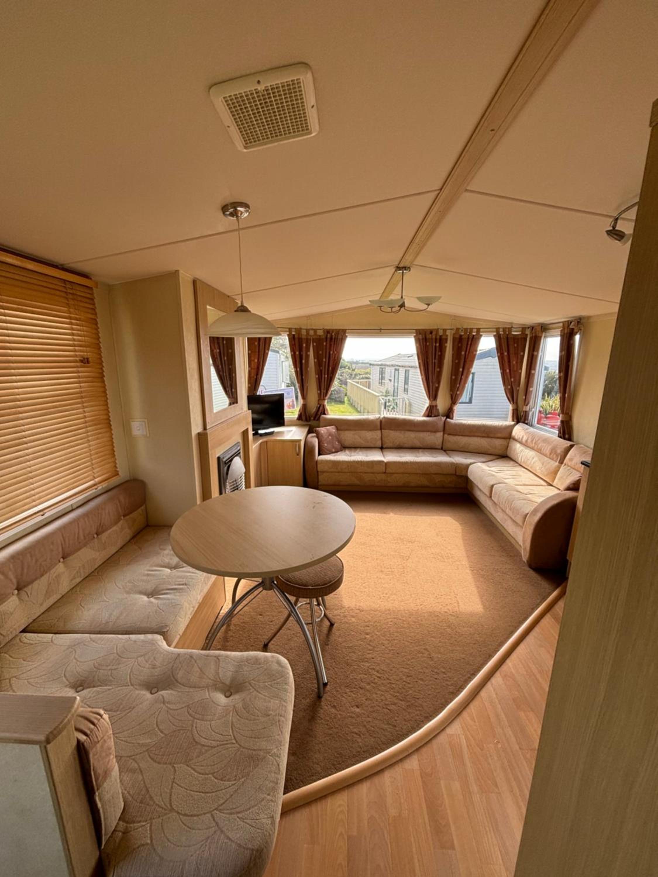 Mobile Home photo 1