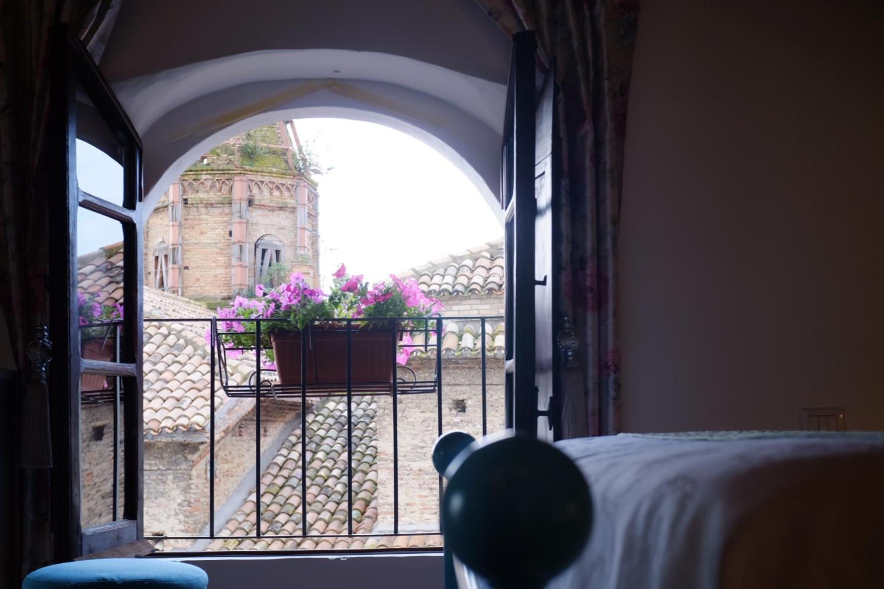 Suite with Terrace - Photo 14