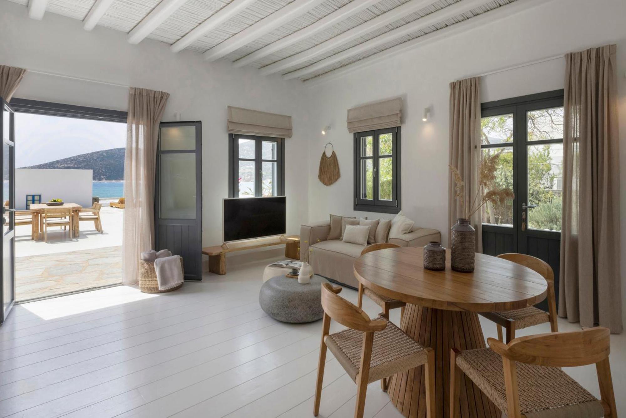 Villa with Sea View photo 3
