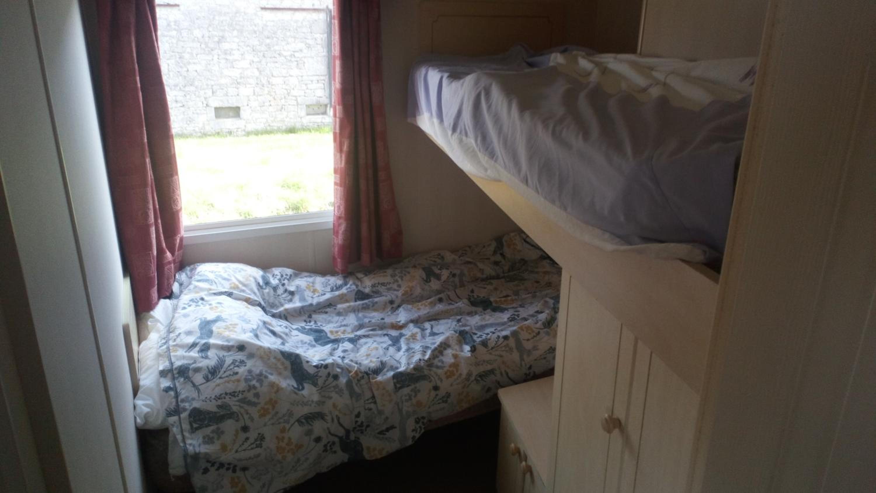 Three-Bedroom House photo 2