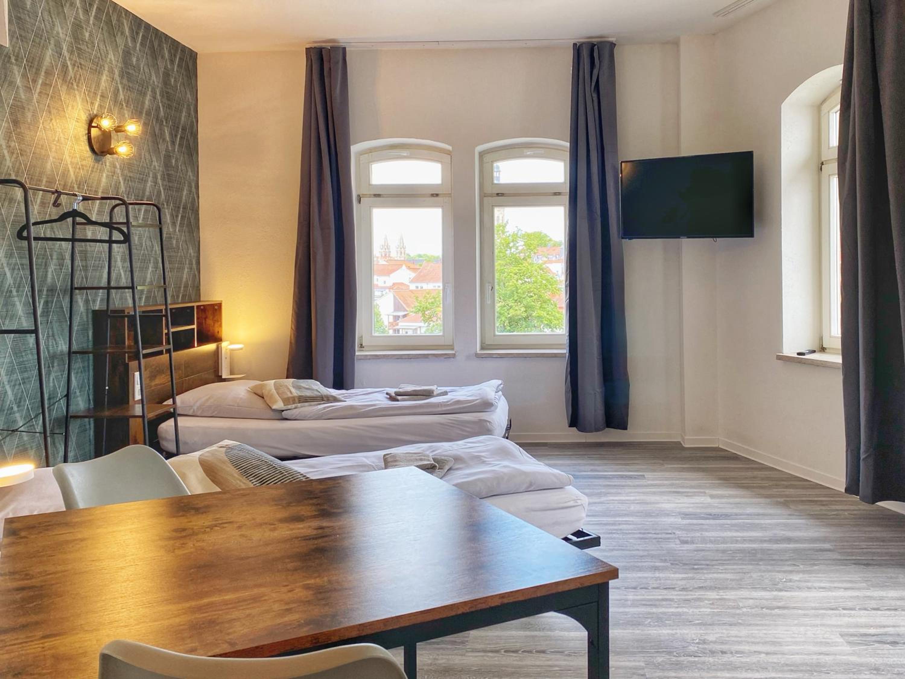 Twin Room with City View photo 1