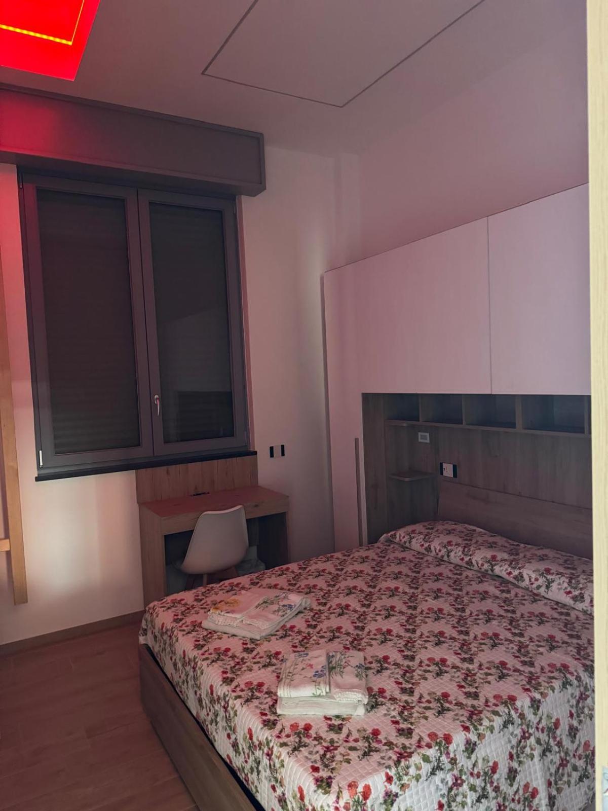Triple Room with Bathroom - Photo 4